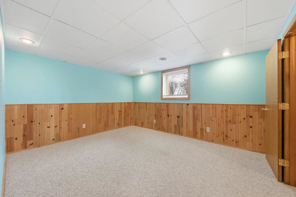 1307 N WOOD AVENUE, Marshfield, Wisconsin 54449, 5 Bedrooms Bedrooms, ,4 BathroomsBathrooms,Residential,For Sale,1307 N WOOD AVENUE,22600612