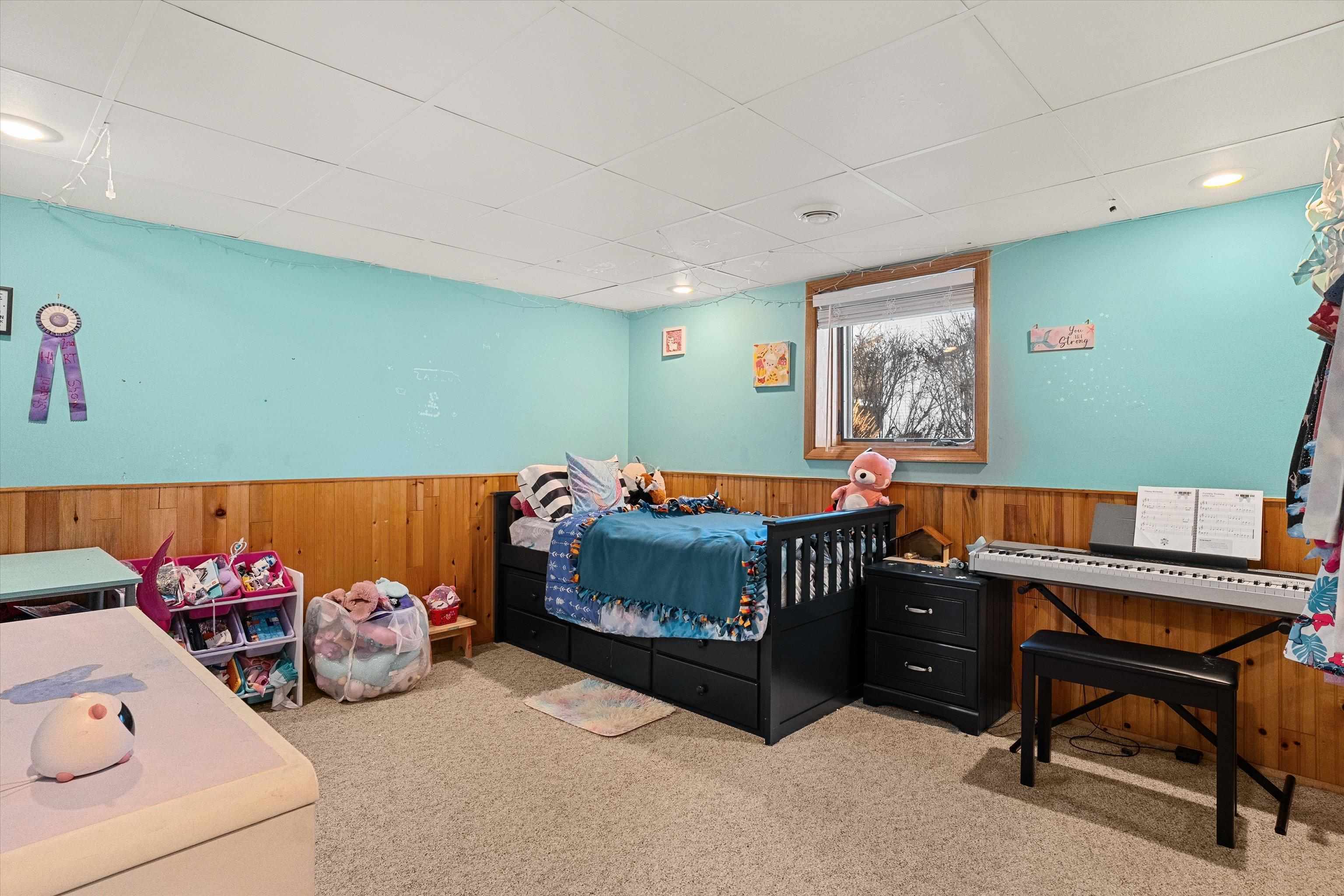 1307 N WOOD AVENUE, Marshfield, Wisconsin 54449, 5 Bedrooms Bedrooms, ,4 BathroomsBathrooms,Residential,For Sale,1307 N WOOD AVENUE,22600612