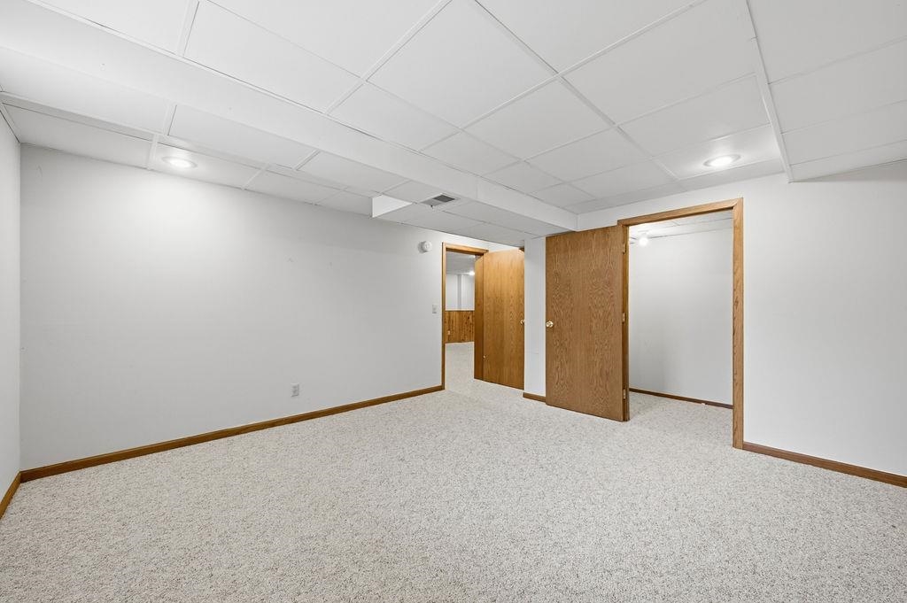 1307 N WOOD AVENUE, Marshfield, Wisconsin 54449, 5 Bedrooms Bedrooms, ,4 BathroomsBathrooms,Residential,For Sale,1307 N WOOD AVENUE,22600612