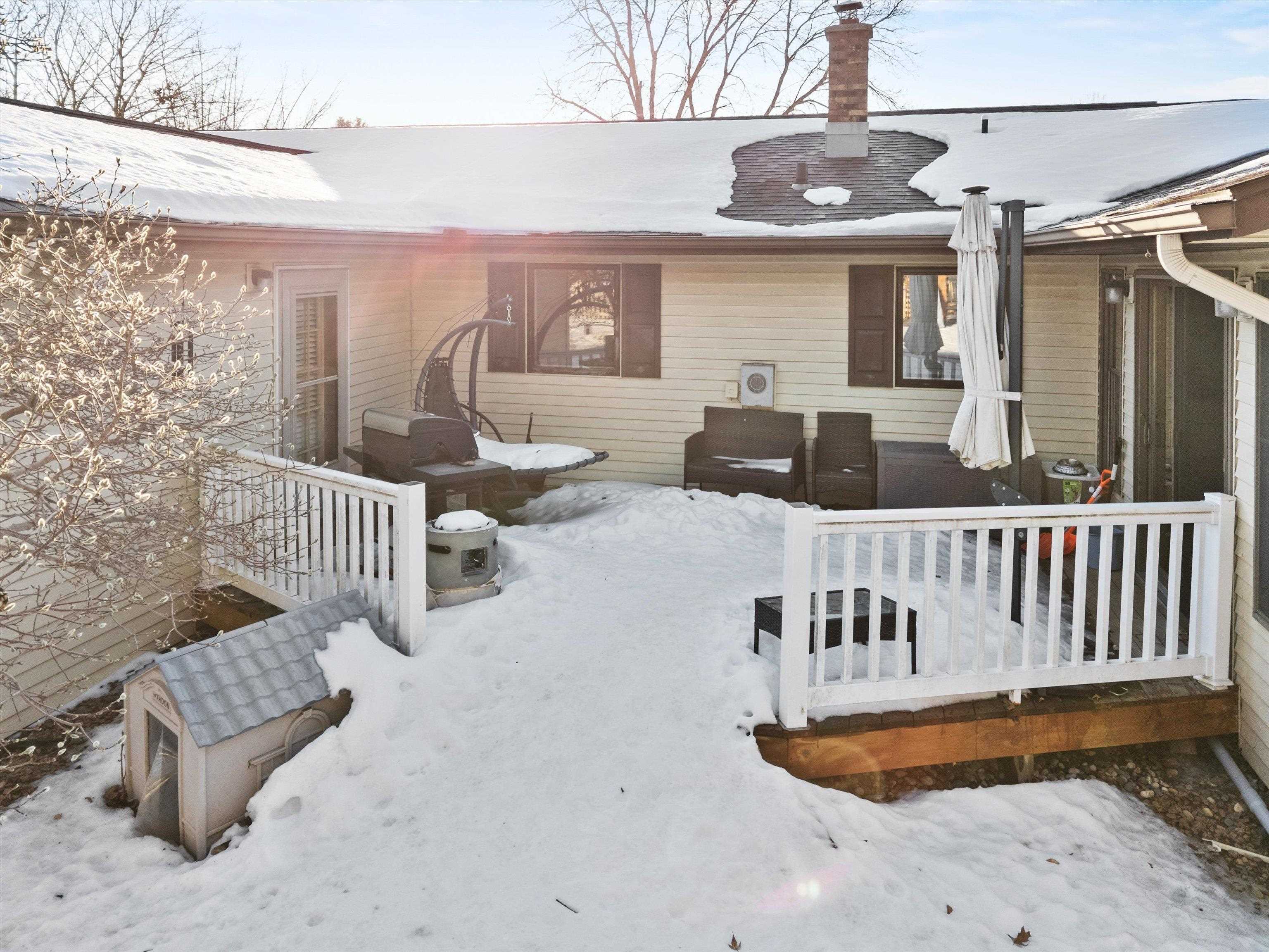 1307 N WOOD AVENUE, Marshfield, Wisconsin 54449, 5 Bedrooms Bedrooms, ,4 BathroomsBathrooms,Residential,For Sale,1307 N WOOD AVENUE,22600612