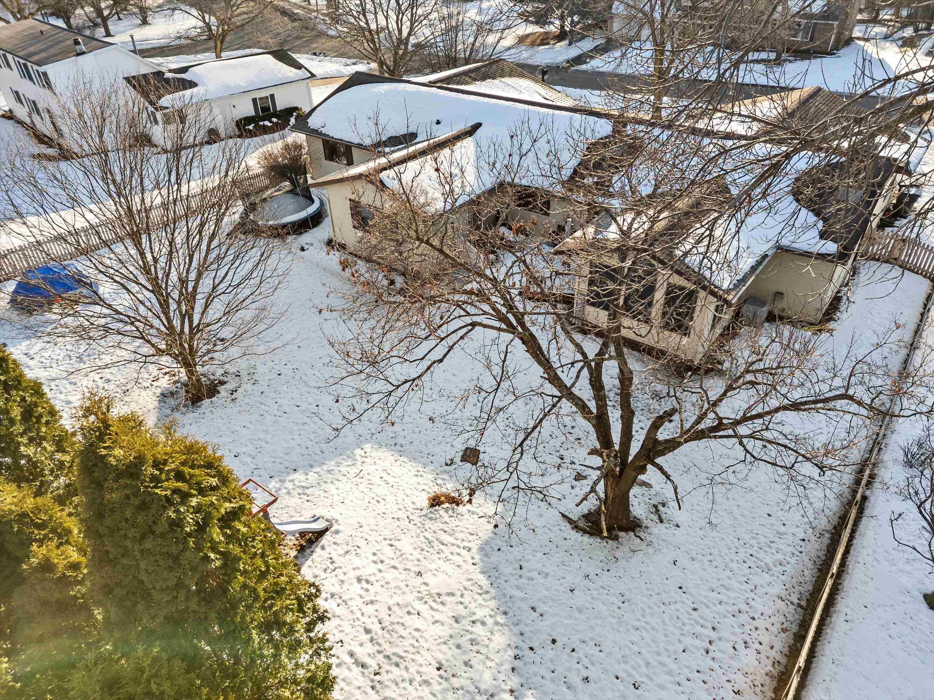 1307 N WOOD AVENUE, Marshfield, Wisconsin 54449, 5 Bedrooms Bedrooms, ,4 BathroomsBathrooms,Residential,For Sale,1307 N WOOD AVENUE,22600612