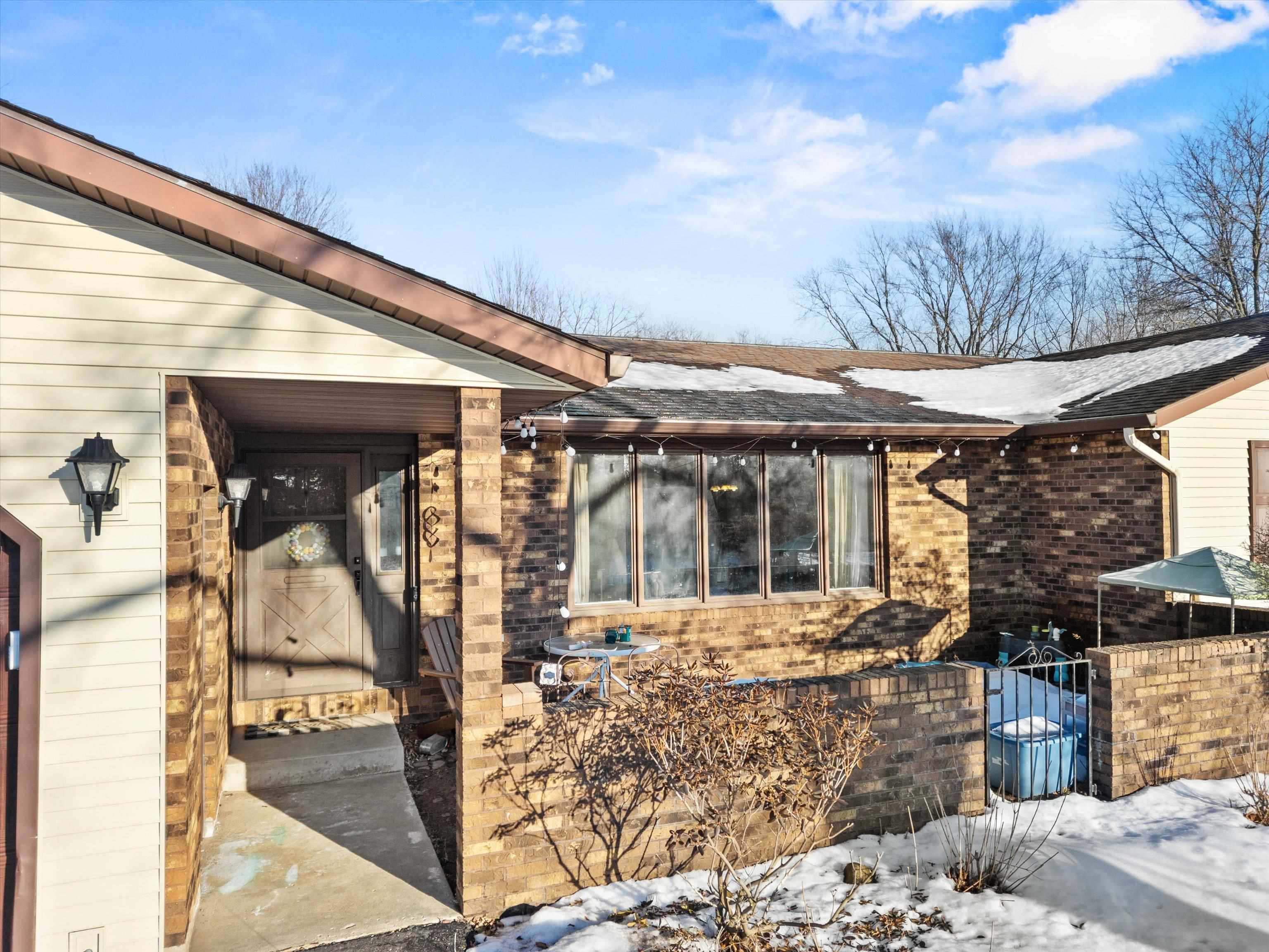 1307 N WOOD AVENUE, Marshfield, Wisconsin 54449, 5 Bedrooms Bedrooms, ,4 BathroomsBathrooms,Residential,For Sale,1307 N WOOD AVENUE,22600612