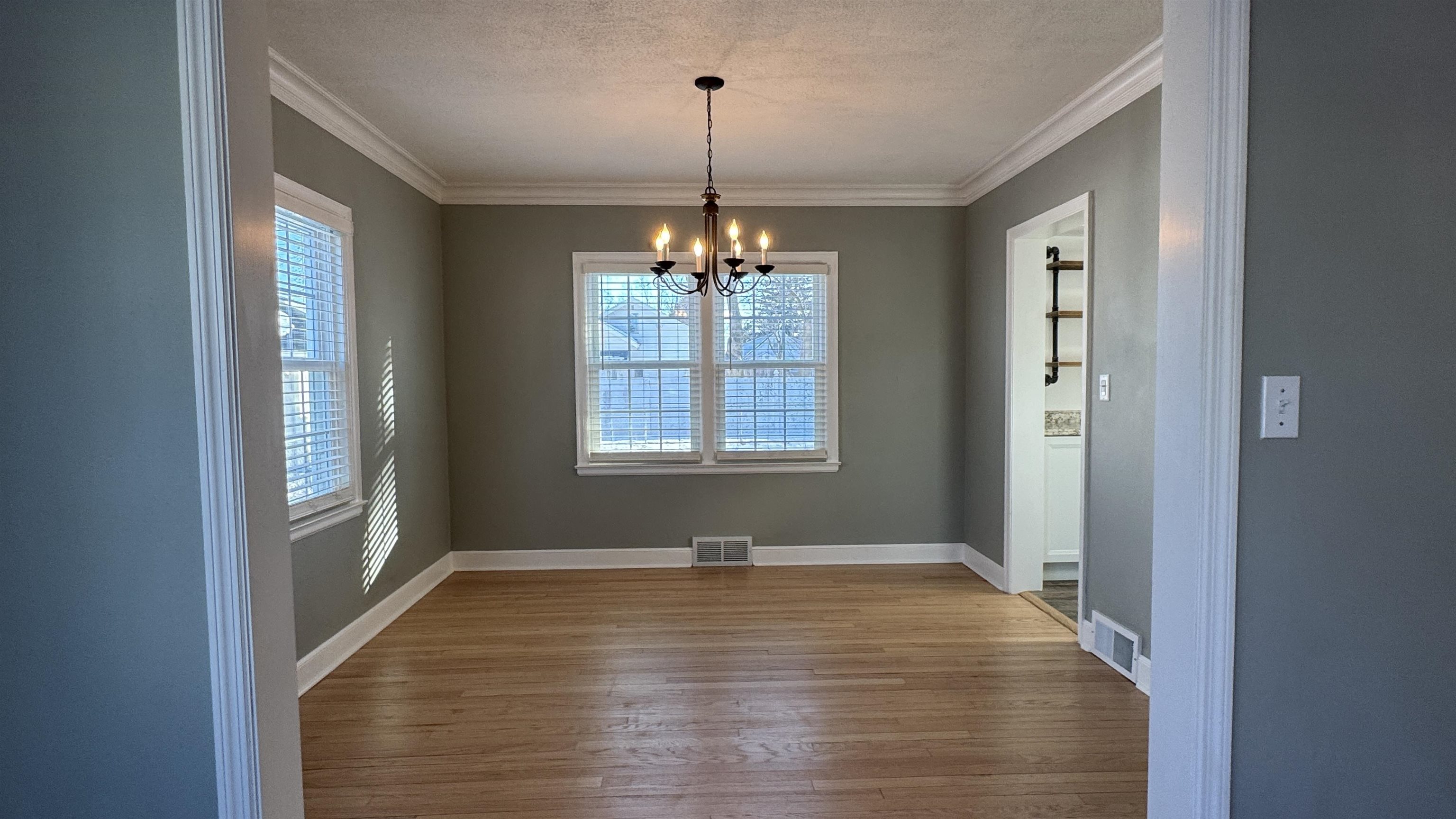 131 EAU CLAIRE BOULEVARD, Wausau, Wisconsin 54403, 2 Bedrooms Bedrooms, ,2 BathroomsBathrooms,Residential,For Sale,131 EAU CLAIRE BOULEVARD,22600614