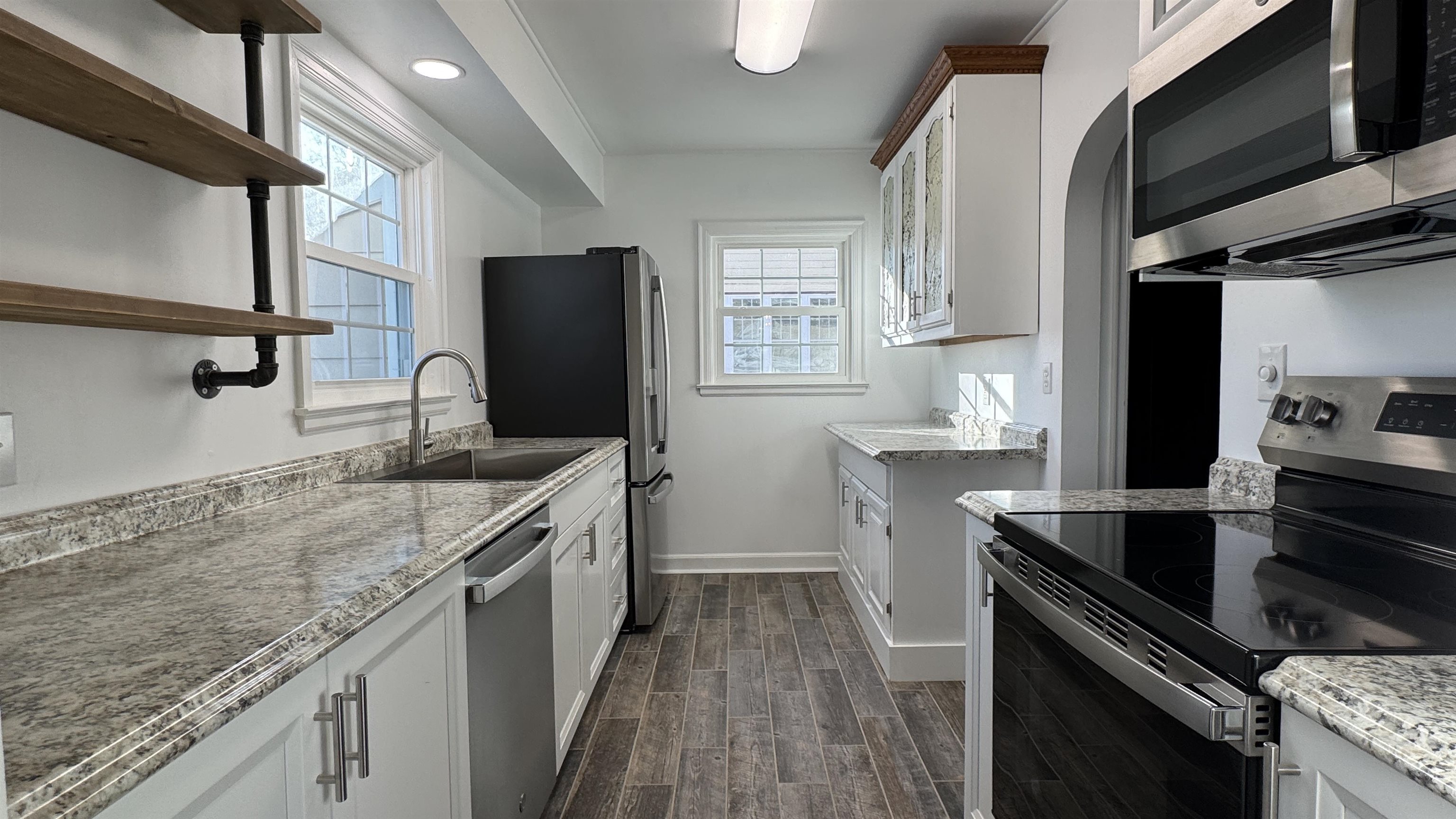 131 EAU CLAIRE BOULEVARD, Wausau, Wisconsin 54403, 2 Bedrooms Bedrooms, ,2 BathroomsBathrooms,Residential,For Sale,131 EAU CLAIRE BOULEVARD,22600614