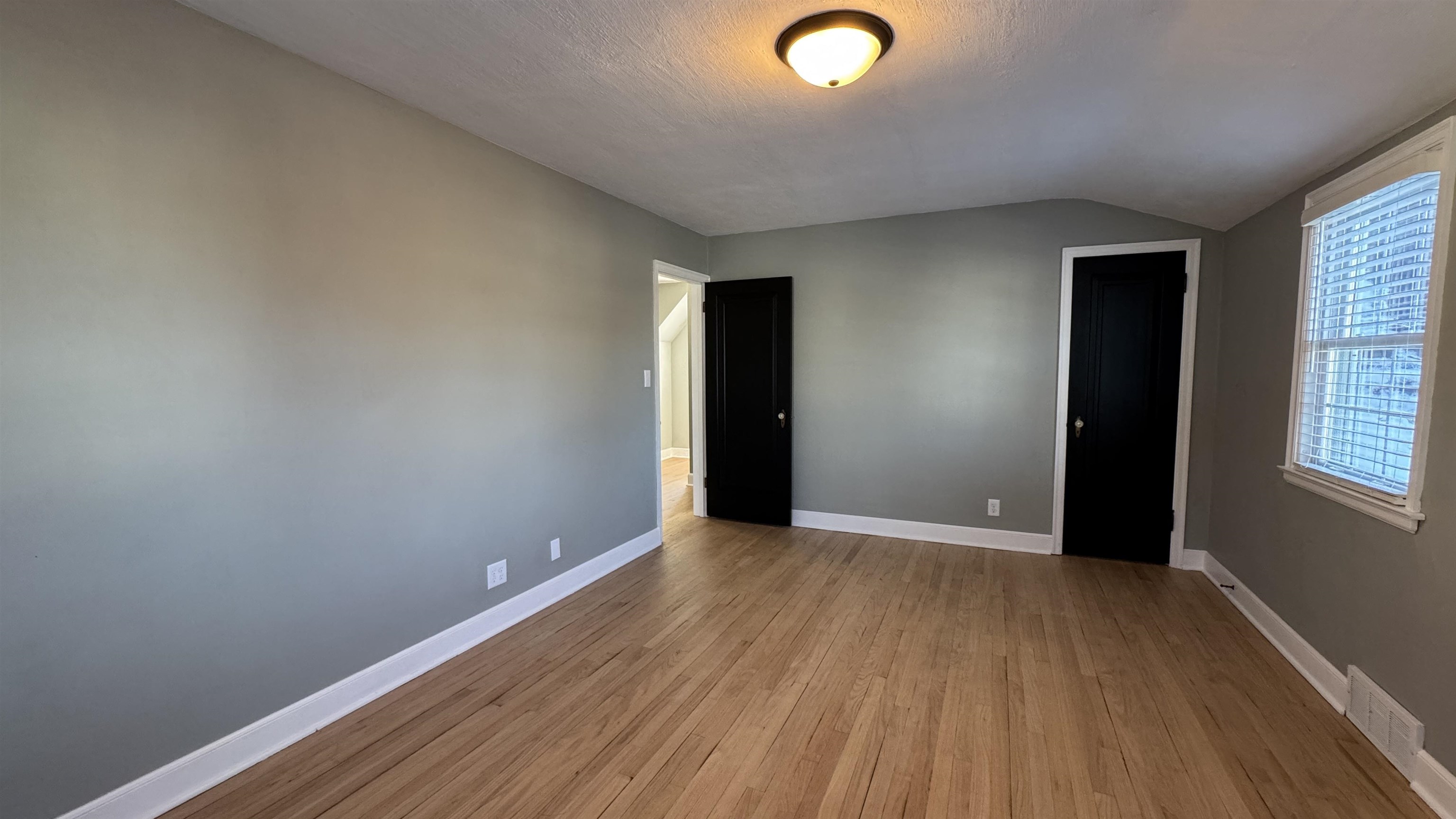 131 EAU CLAIRE BOULEVARD, Wausau, Wisconsin 54403, 2 Bedrooms Bedrooms, ,2 BathroomsBathrooms,Residential,For Sale,131 EAU CLAIRE BOULEVARD,22600614