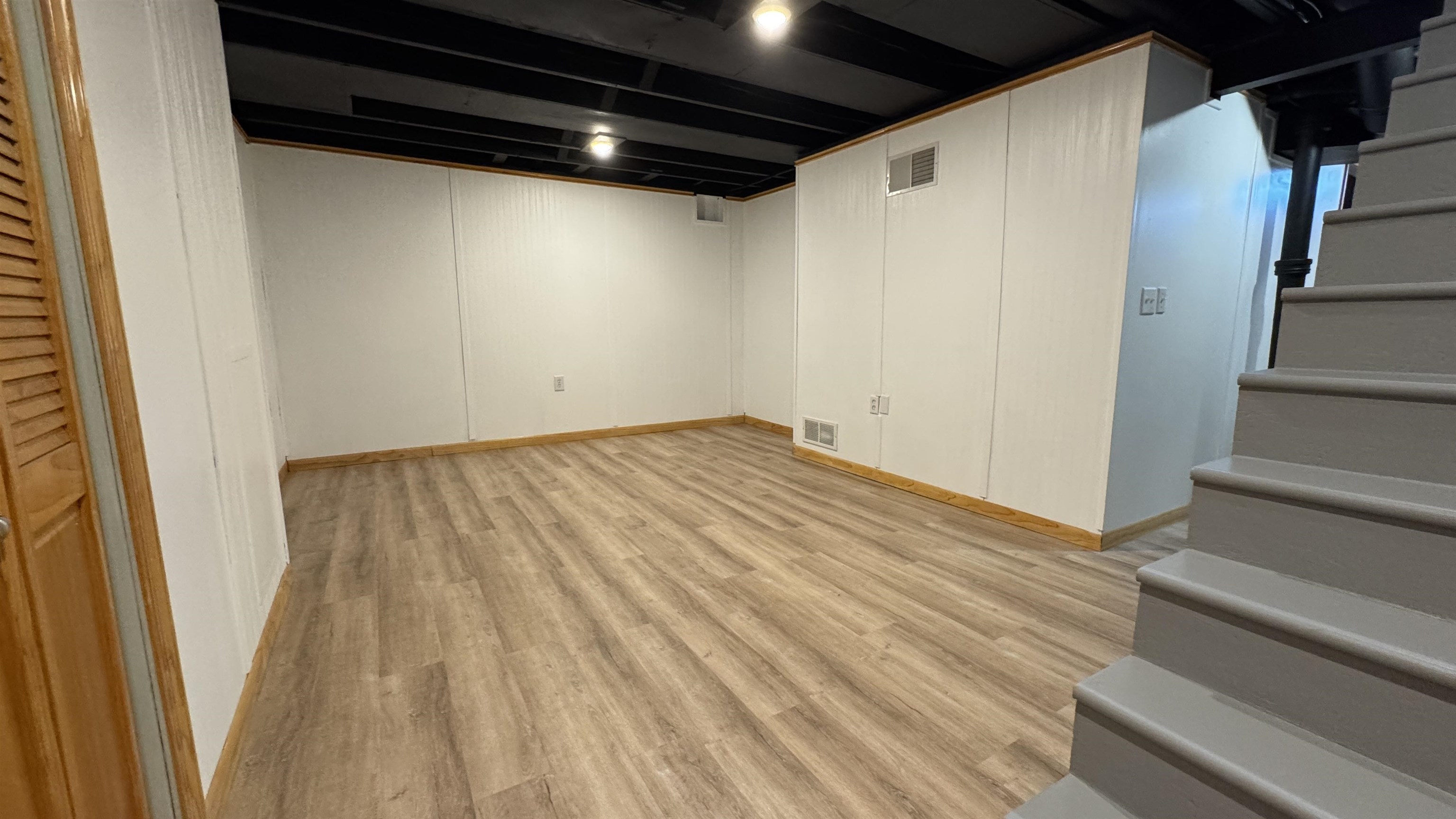 131 EAU CLAIRE BOULEVARD, Wausau, Wisconsin 54403, 2 Bedrooms Bedrooms, ,2 BathroomsBathrooms,Residential,For Sale,131 EAU CLAIRE BOULEVARD,22600614