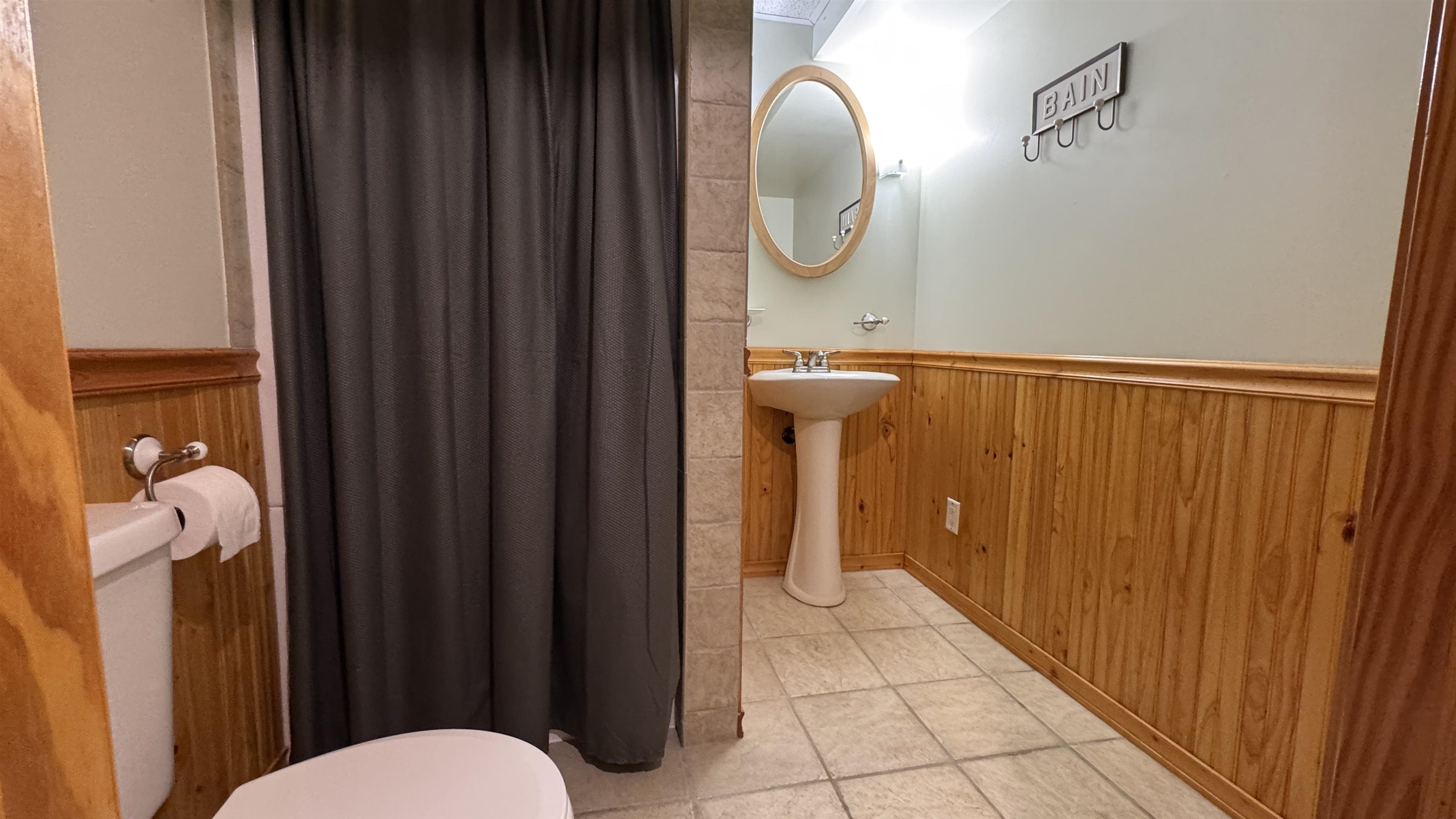 131 EAU CLAIRE BOULEVARD, Wausau, Wisconsin 54403, 2 Bedrooms Bedrooms, ,2 BathroomsBathrooms,Residential,For Sale,131 EAU CLAIRE BOULEVARD,22600614