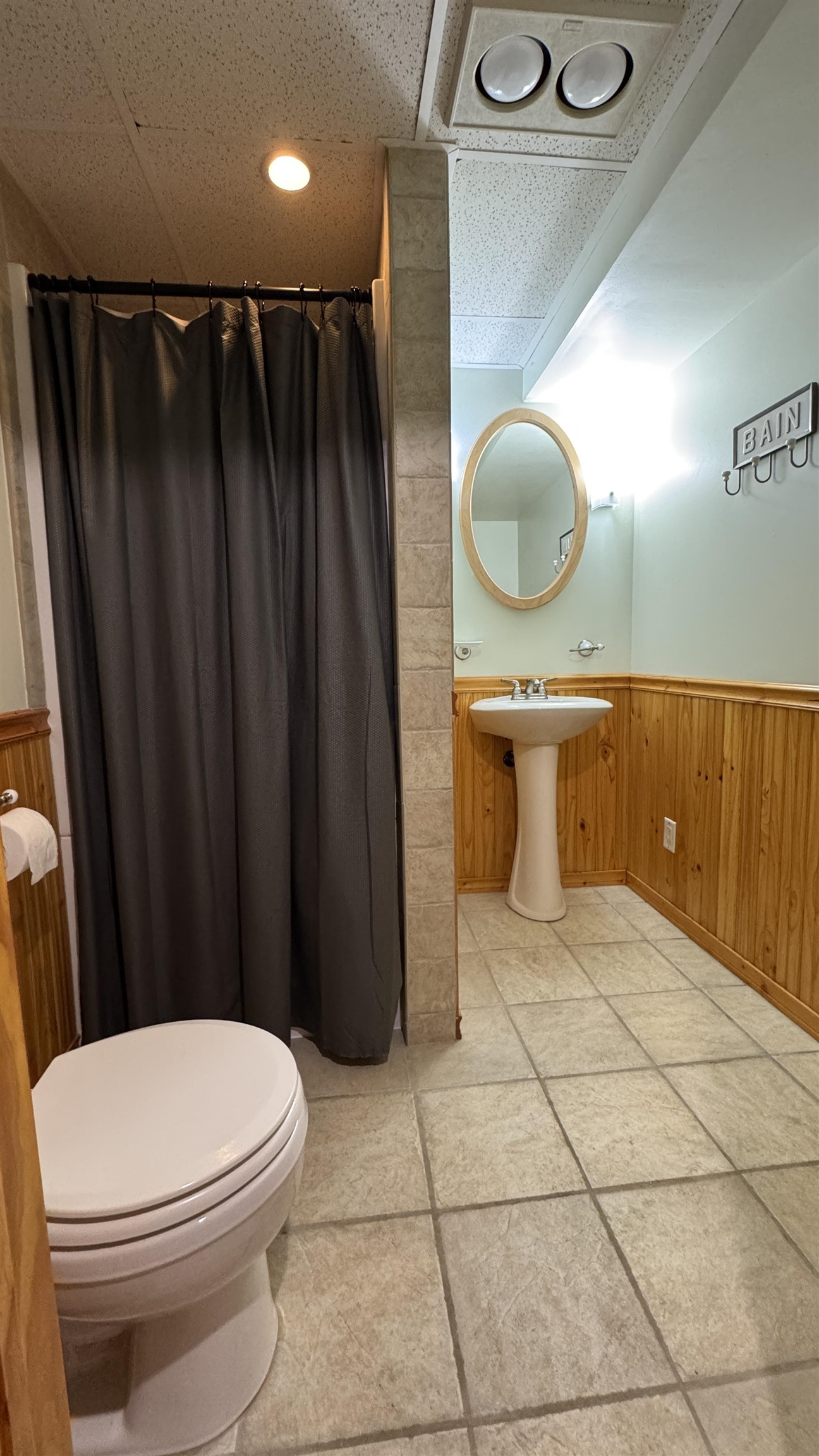 131 EAU CLAIRE BOULEVARD, Wausau, Wisconsin 54403, 2 Bedrooms Bedrooms, ,2 BathroomsBathrooms,Residential,For Sale,131 EAU CLAIRE BOULEVARD,22600614