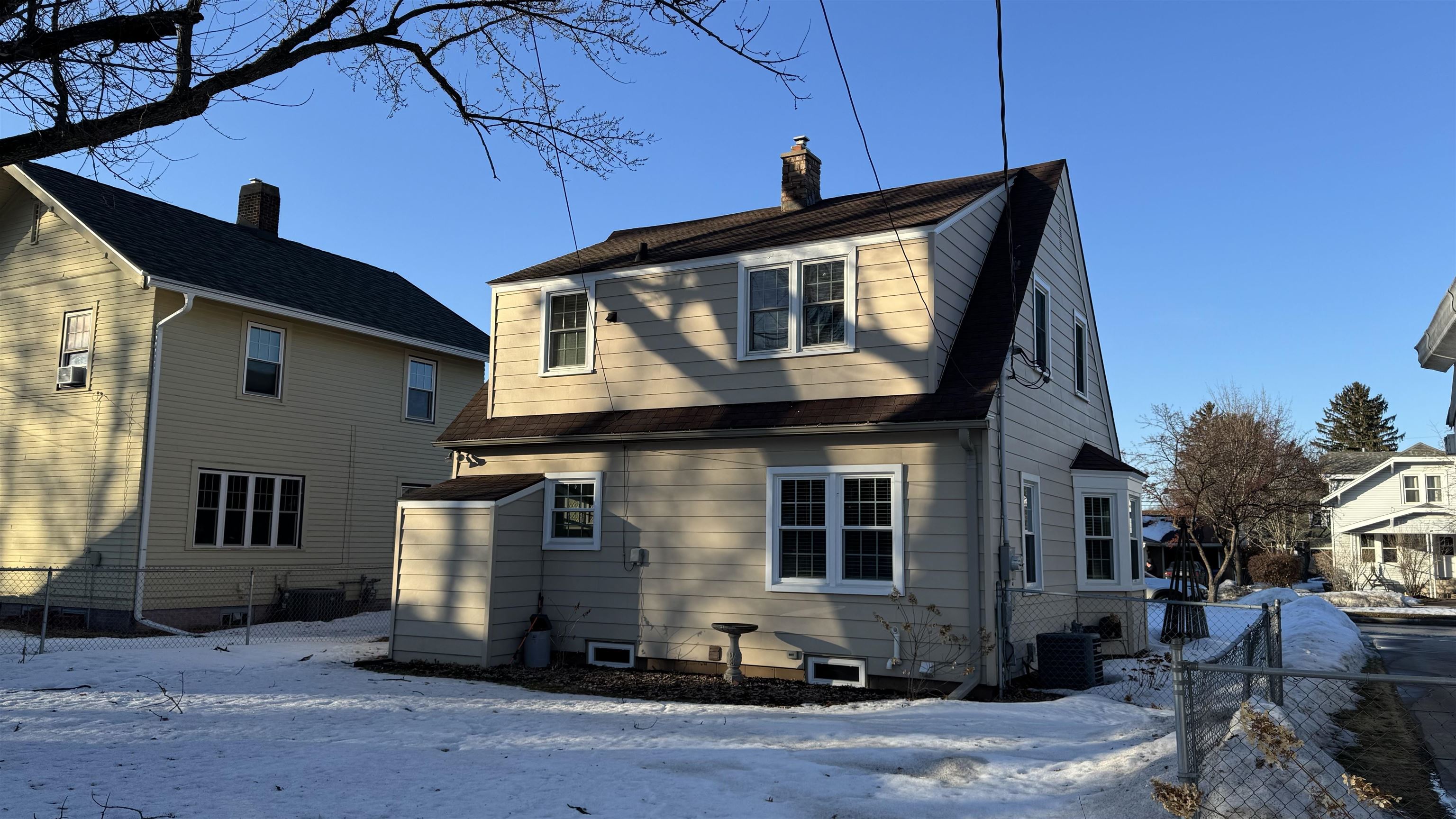 131 EAU CLAIRE BOULEVARD, Wausau, Wisconsin 54403, 2 Bedrooms Bedrooms, ,2 BathroomsBathrooms,Residential,For Sale,131 EAU CLAIRE BOULEVARD,22600614