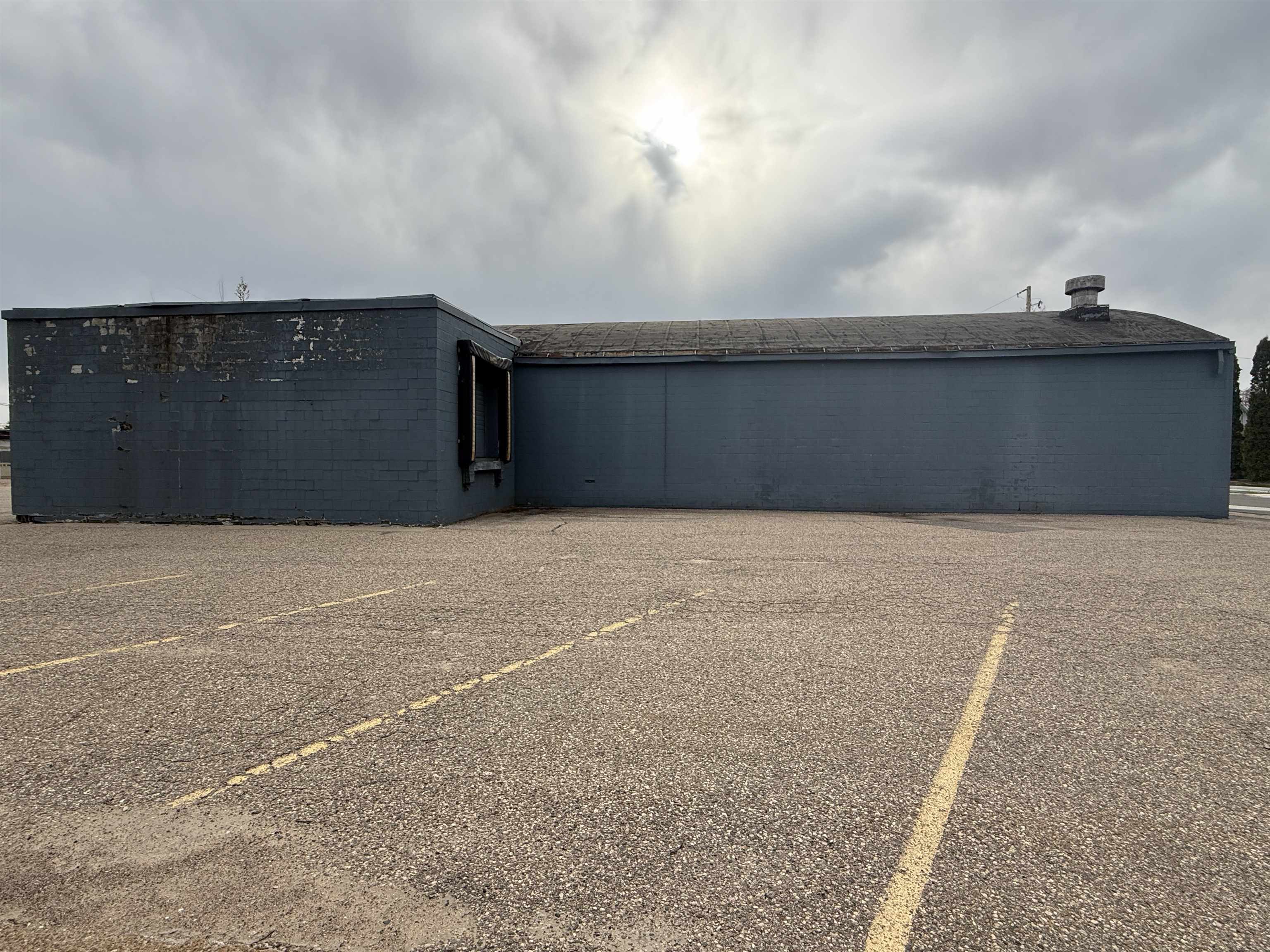 2241 MADISON STREET, Stevens Point, Wisconsin 54481, ,Commercial/industrial,For Rent,2241 MADISON STREET,22600618