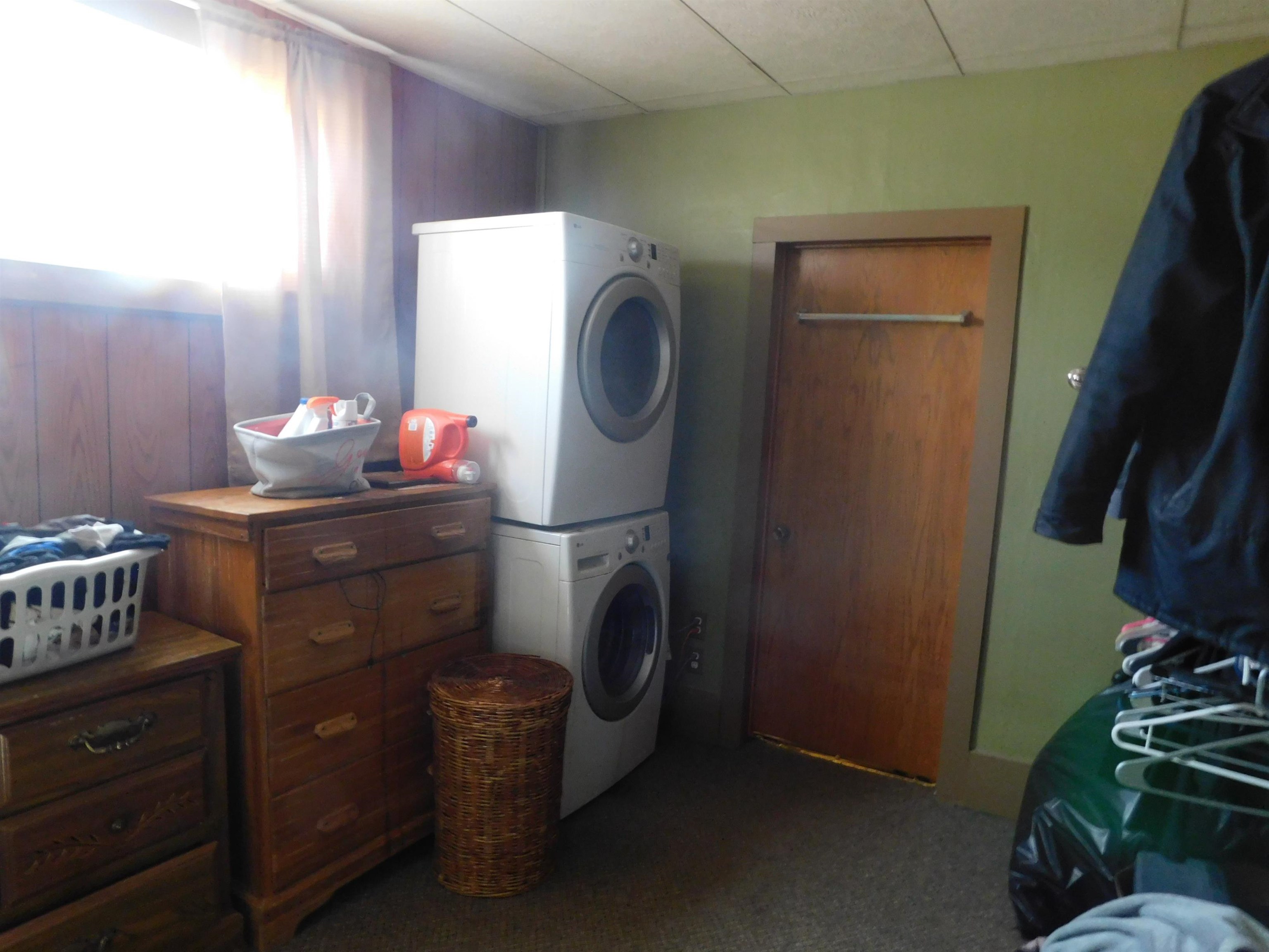 505 E 2ND STREET, Merrill, Wisconsin 54452, 2 Bedrooms Bedrooms, ,1 BathroomBathrooms,Residential,For Sale,505 E 2ND STREET,22600619