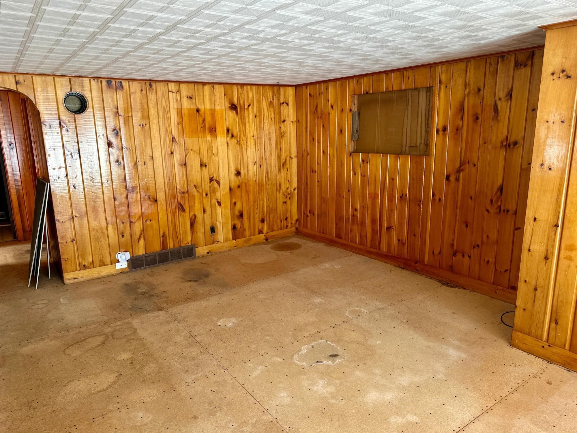 2004 THE POINT ROAD E, NOKOMIS, Wisconsin 54487, 3 Bedrooms Bedrooms, ,1 BathroomBathrooms,Residential,For Sale,2004 THE POINT ROAD E,22600631