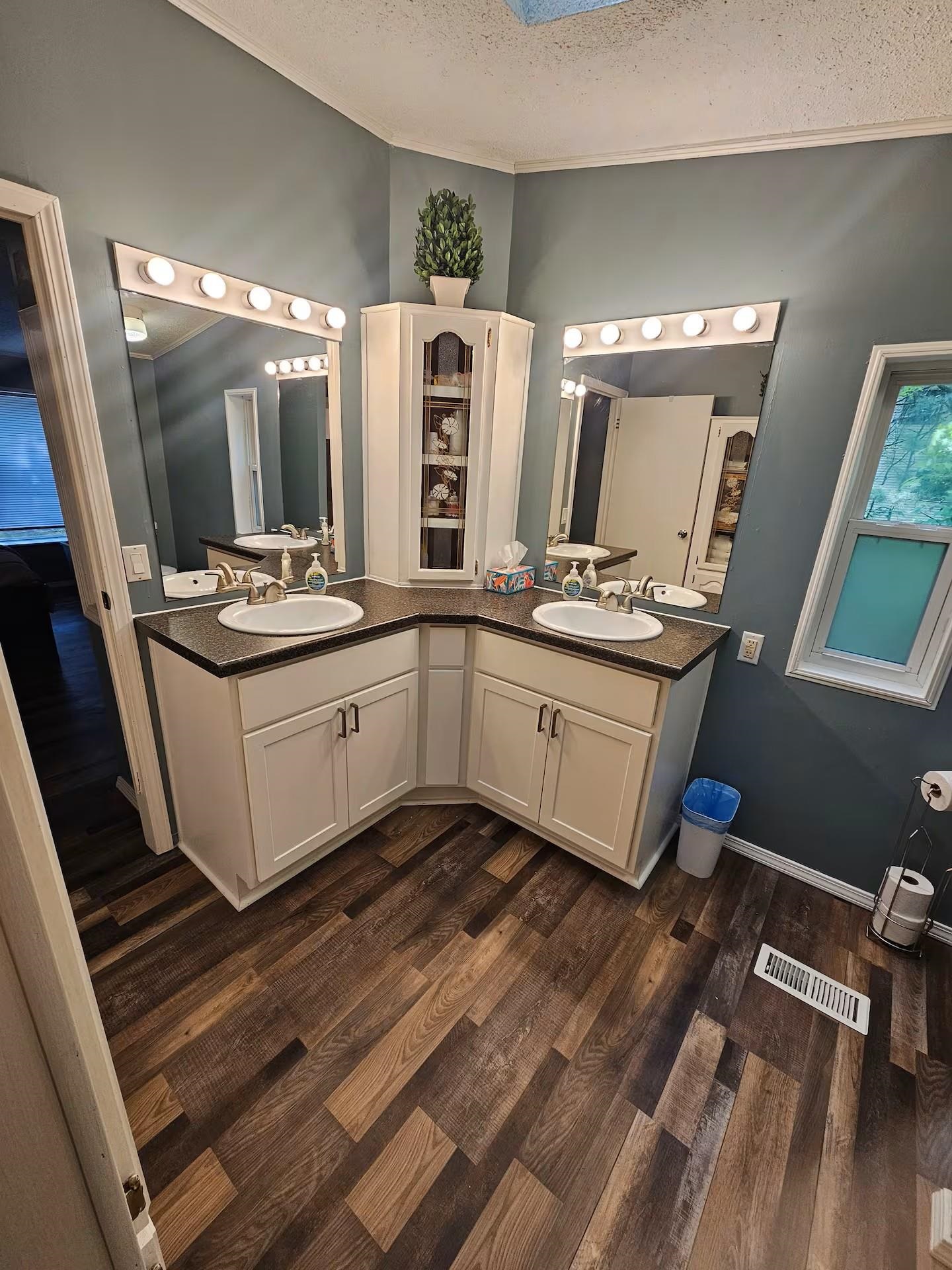 W6158 OAK LANE, Tomahawk, Wisconsin 54487, 2 Bedrooms Bedrooms, ,2 BathroomsBathrooms,Residential,For Sale,W6158 OAK LANE,22600634