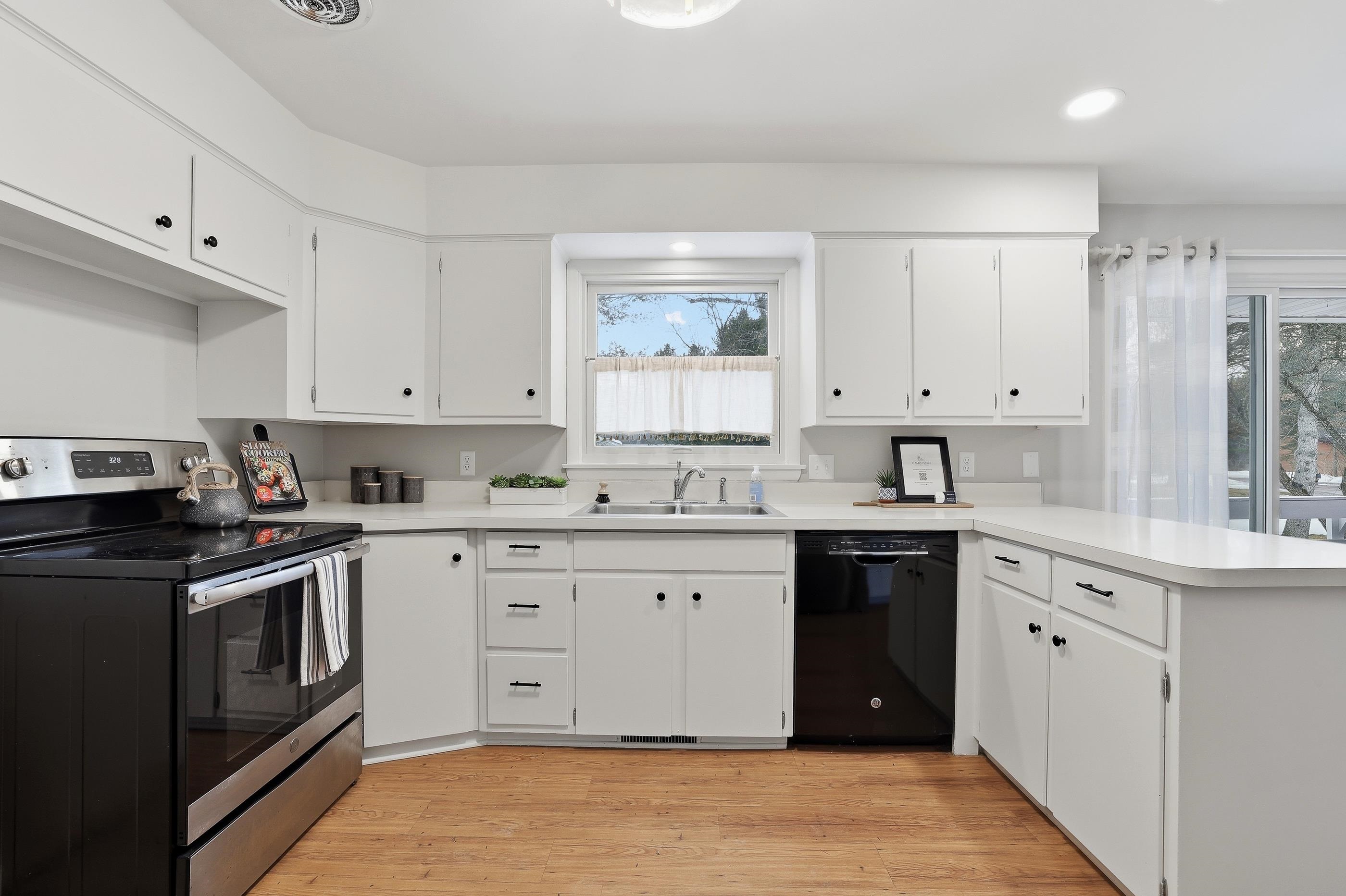 4201 JANICK CIRCLE, Stevens Point, Wisconsin 54481, 4 Bedrooms Bedrooms, ,3 BathroomsBathrooms,Residential,For Sale,4201 JANICK CIRCLE,22600643