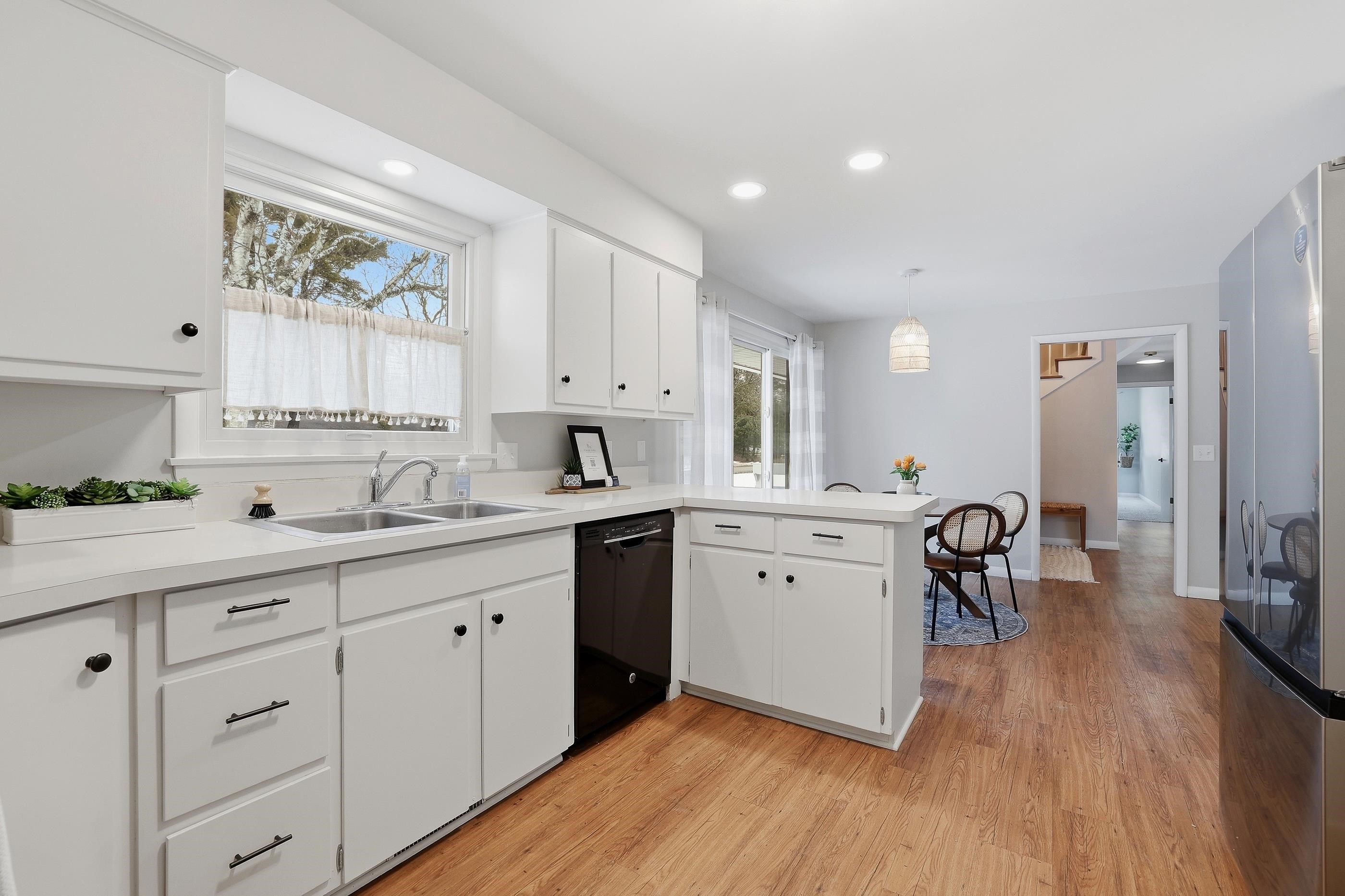 4201 JANICK CIRCLE, Stevens Point, Wisconsin 54481, 4 Bedrooms Bedrooms, ,3 BathroomsBathrooms,Residential,For Sale,4201 JANICK CIRCLE,22600643