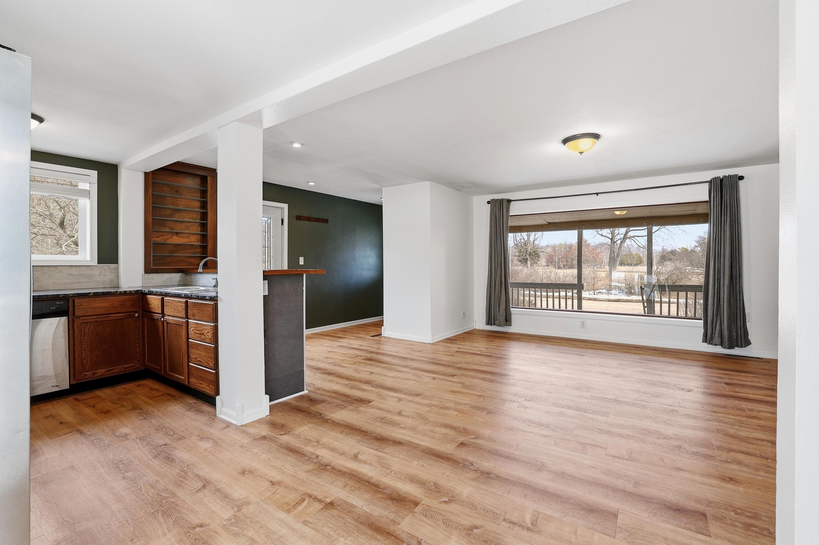 1511 BONOW AVENUE, Wisconsin Rapids, Wisconsin 54495, 3 Bedrooms Bedrooms, ,2 BathroomsBathrooms,Residential,For Sale,1511 BONOW AVENUE,22600650