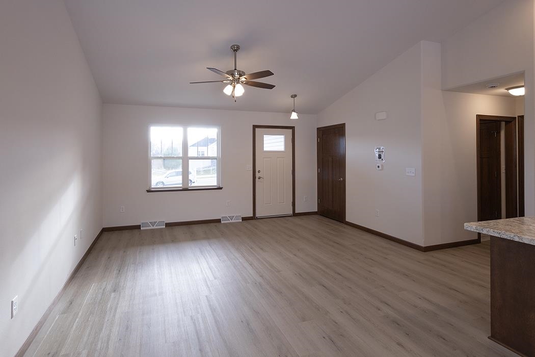 2200 S COTTONWOOD AVENUE, Marshfield, Wisconsin 54449, 3 Bedrooms Bedrooms, ,2 BathroomsBathrooms,Residential,For Sale,2200 S COTTONWOOD AVENUE,22600651