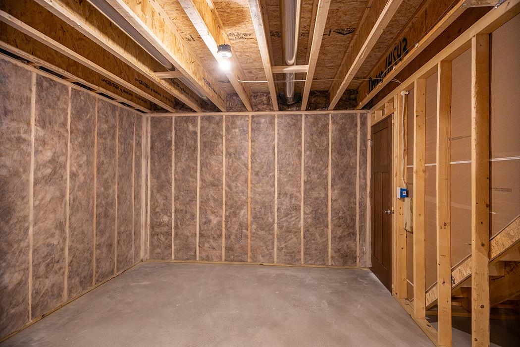 2200 S COTTONWOOD AVENUE, Marshfield, Wisconsin 54449, 3 Bedrooms Bedrooms, ,2 BathroomsBathrooms,Residential,For Sale,2200 S COTTONWOOD AVENUE,22600651