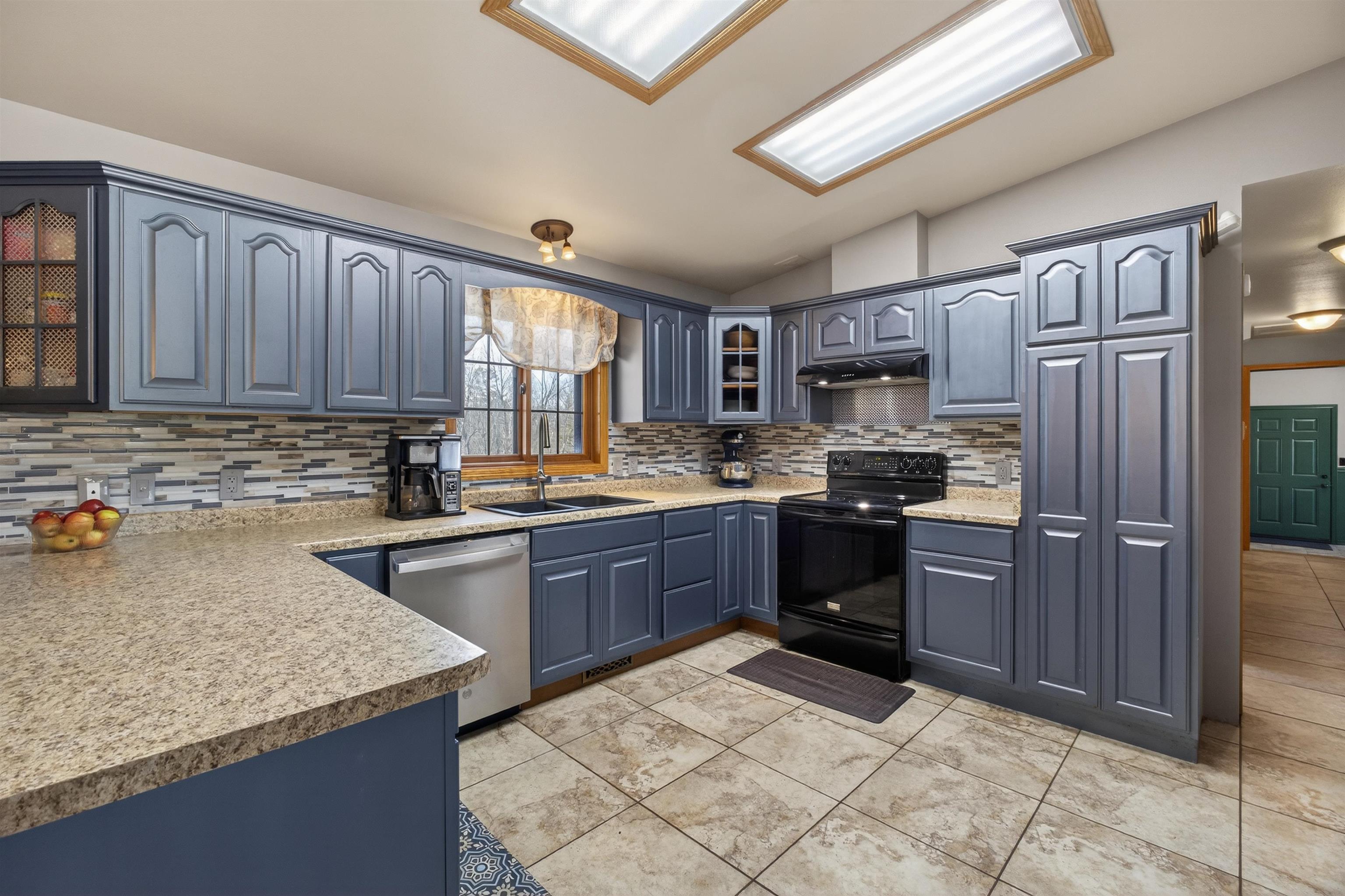 440 AARONS LANE, Nekoosa, Wisconsin 54457, 5 Bedrooms Bedrooms, ,2 BathroomsBathrooms,Residential,For Sale,440 AARONS LANE,22600654