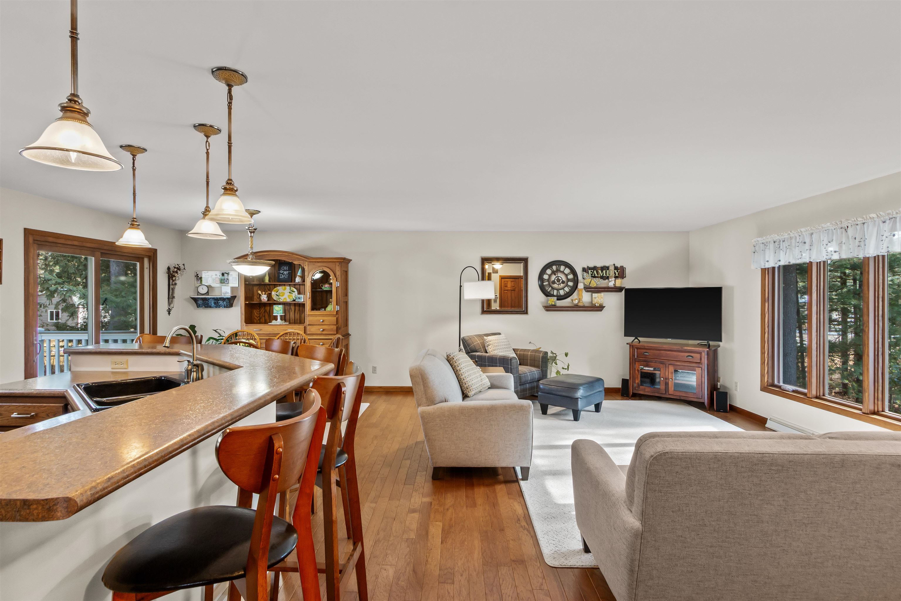 4021 ALPINE WAY, Wisconsin Rapids, Wisconsin 54494, 4 Bedrooms Bedrooms, ,2 BathroomsBathrooms,Residential,For Sale,4021 ALPINE WAY,22600659