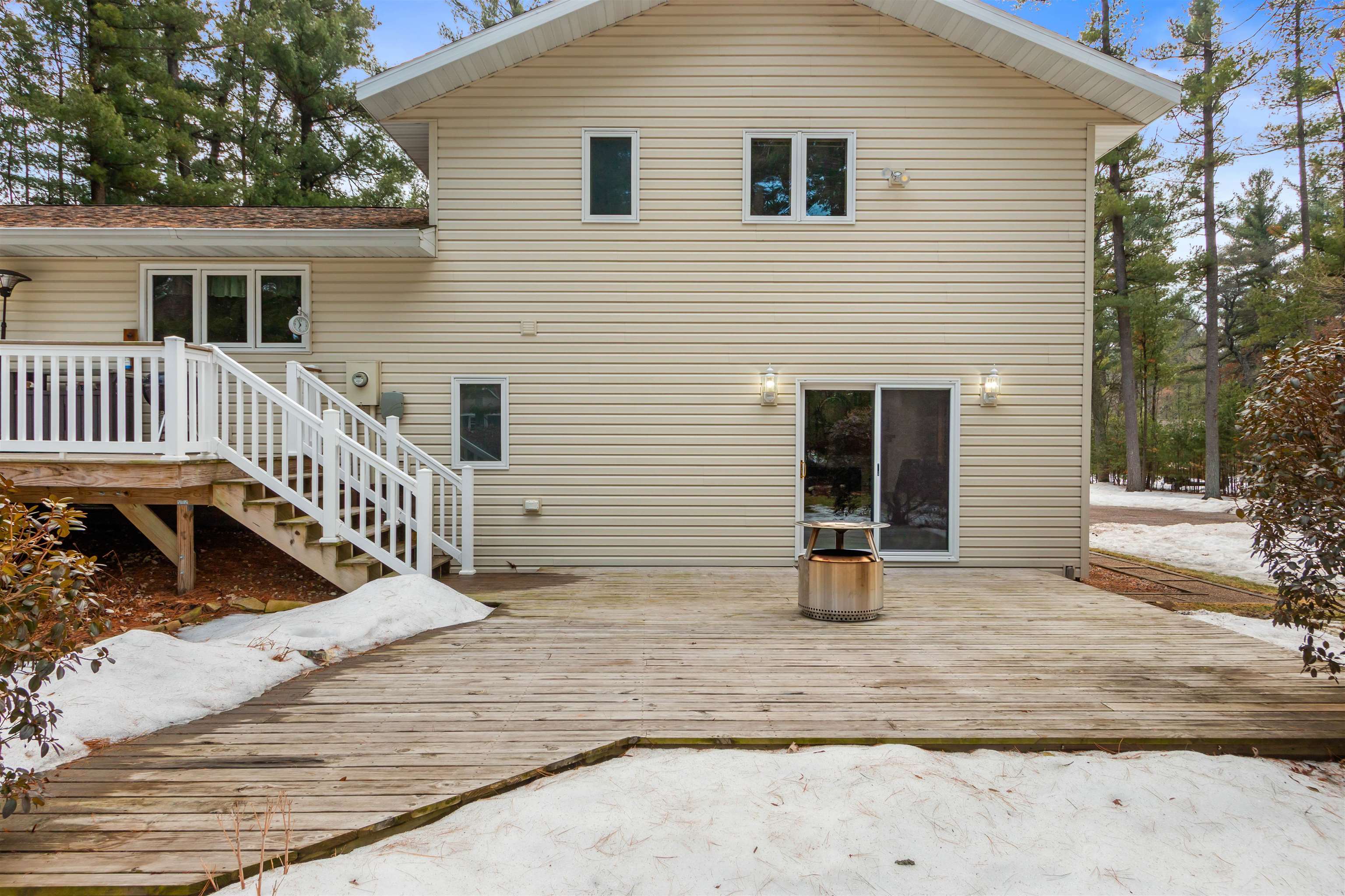 4021 ALPINE WAY, Wisconsin Rapids, Wisconsin 54494, 4 Bedrooms Bedrooms, ,2 BathroomsBathrooms,Residential,For Sale,4021 ALPINE WAY,22600659