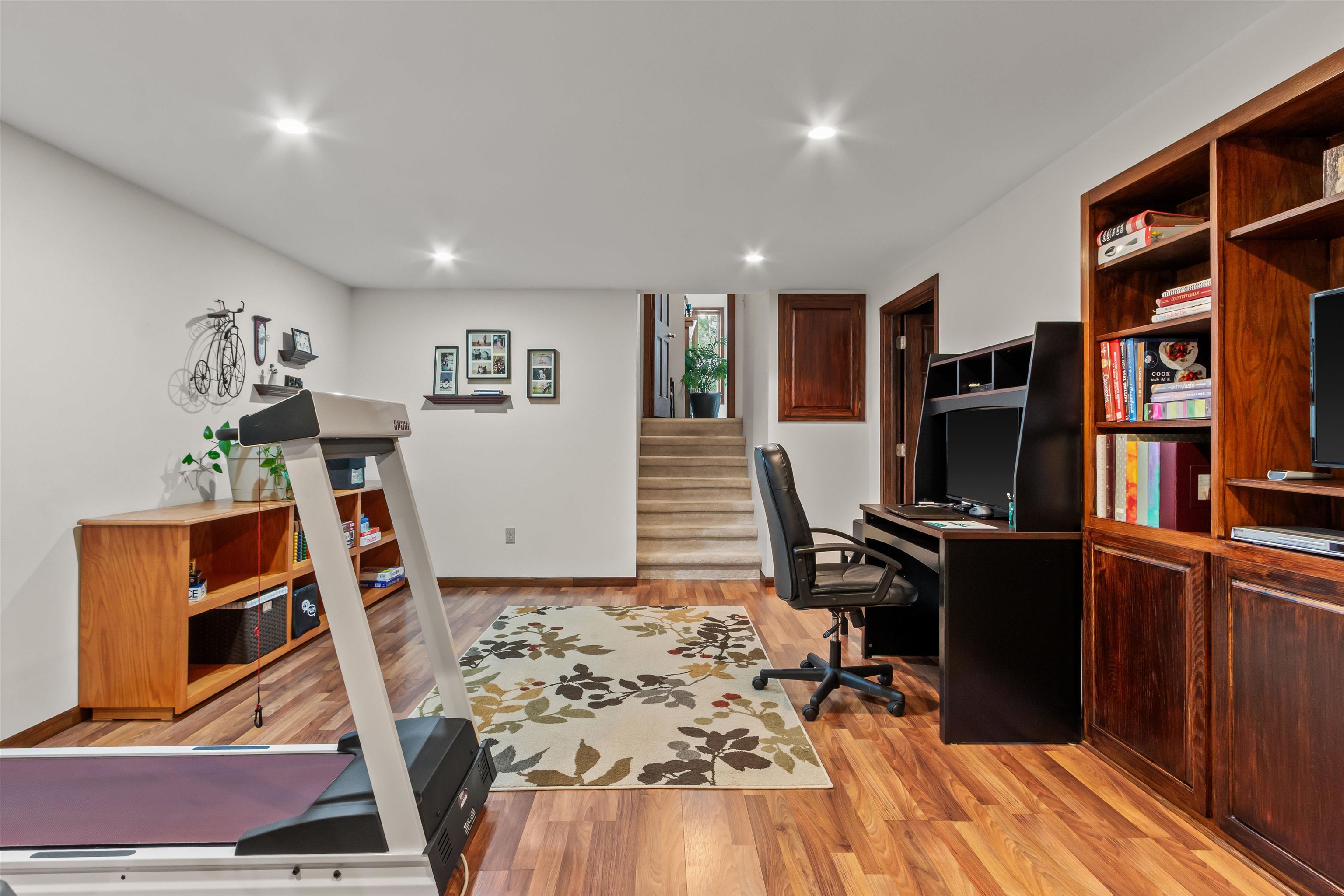 4021 ALPINE WAY, Wisconsin Rapids, Wisconsin 54494, 4 Bedrooms Bedrooms, ,2 BathroomsBathrooms,Residential,For Sale,4021 ALPINE WAY,22600659