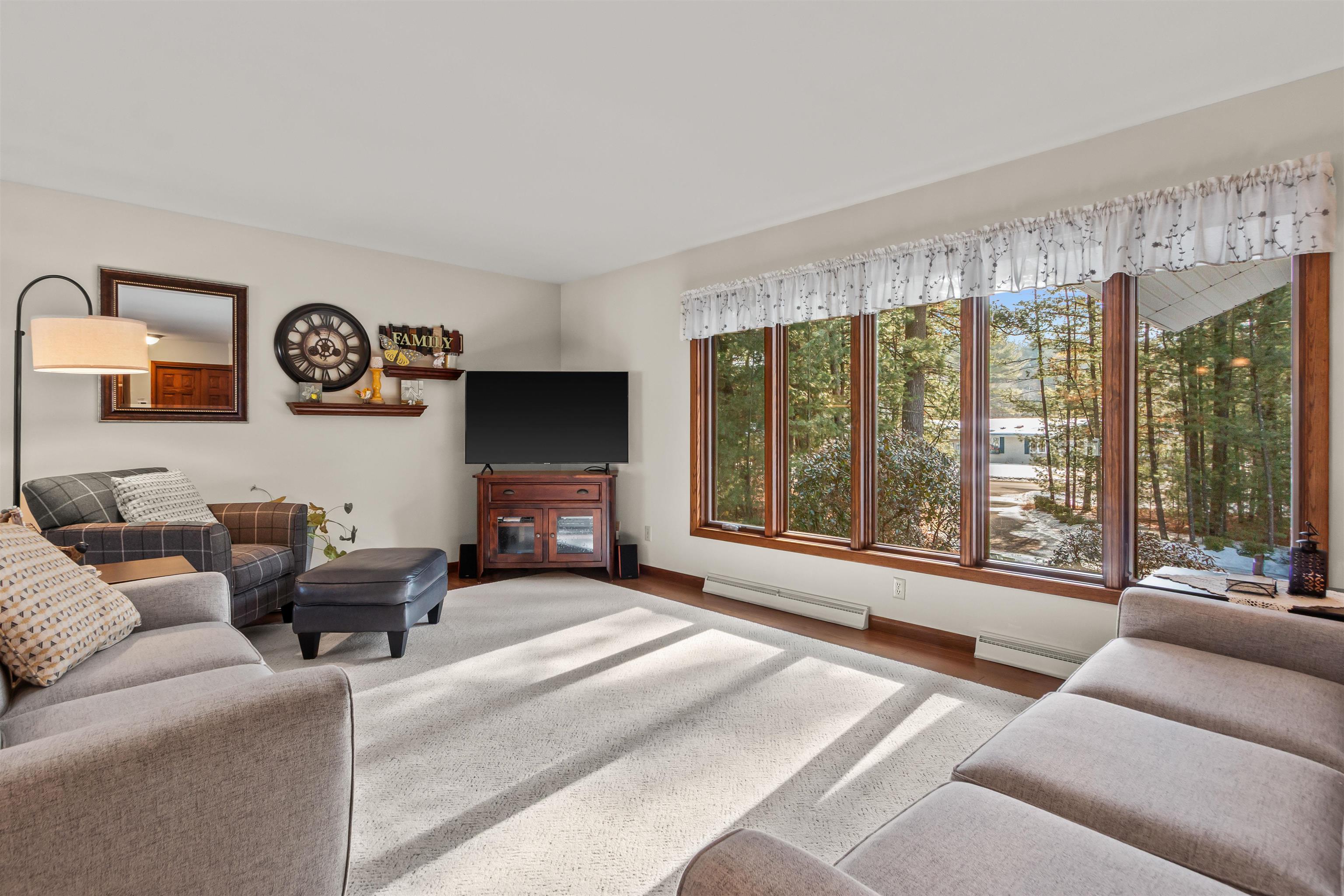 4021 ALPINE WAY, Wisconsin Rapids, Wisconsin 54494, 4 Bedrooms Bedrooms, ,2 BathroomsBathrooms,Residential,For Sale,4021 ALPINE WAY,22600659