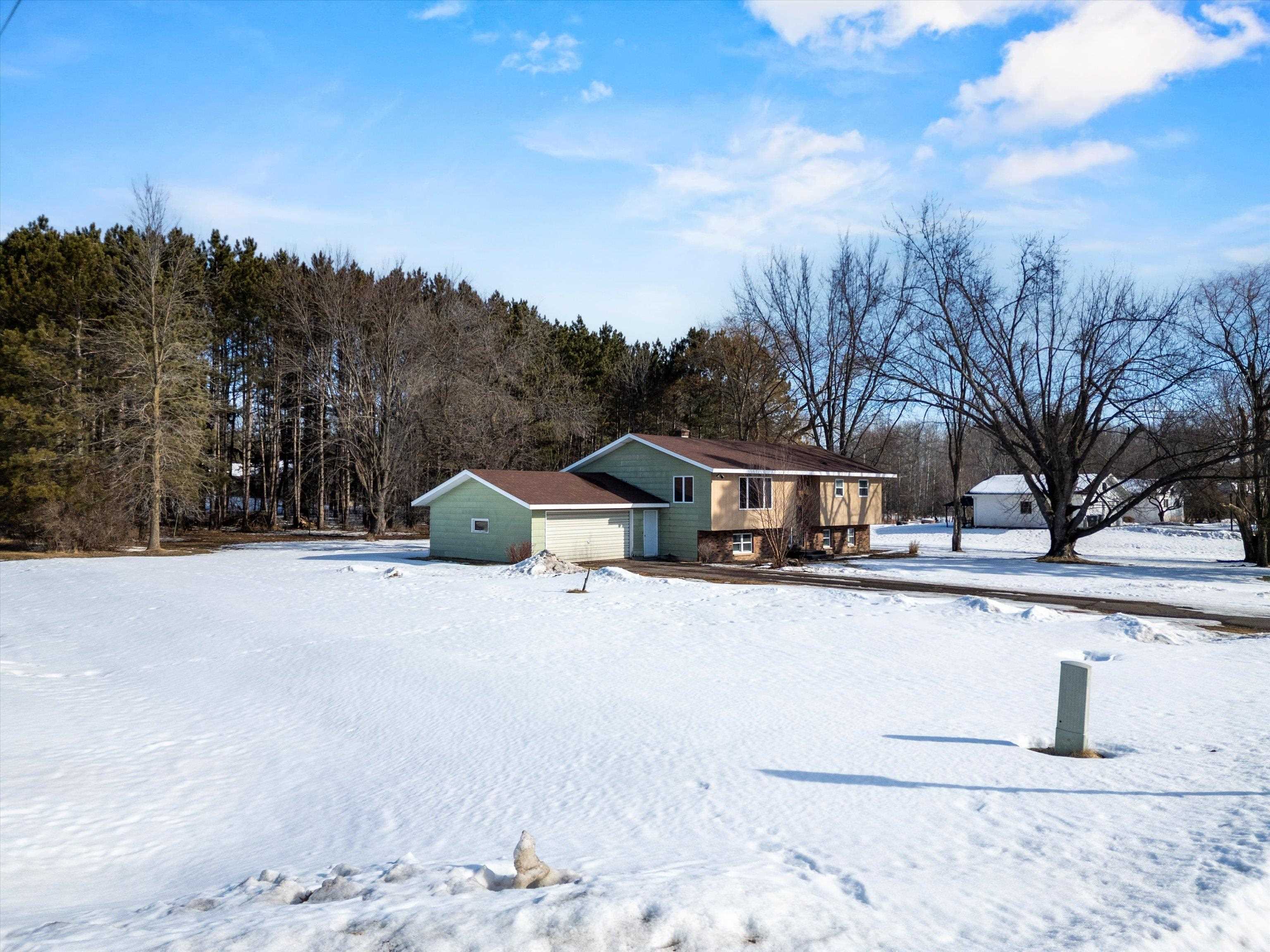220 W PINE STREET, Abbotsford, Wisconsin 54405, 3 Bedrooms Bedrooms, ,1 BathroomBathrooms,Residential,For Sale,220 W PINE STREET,22600660