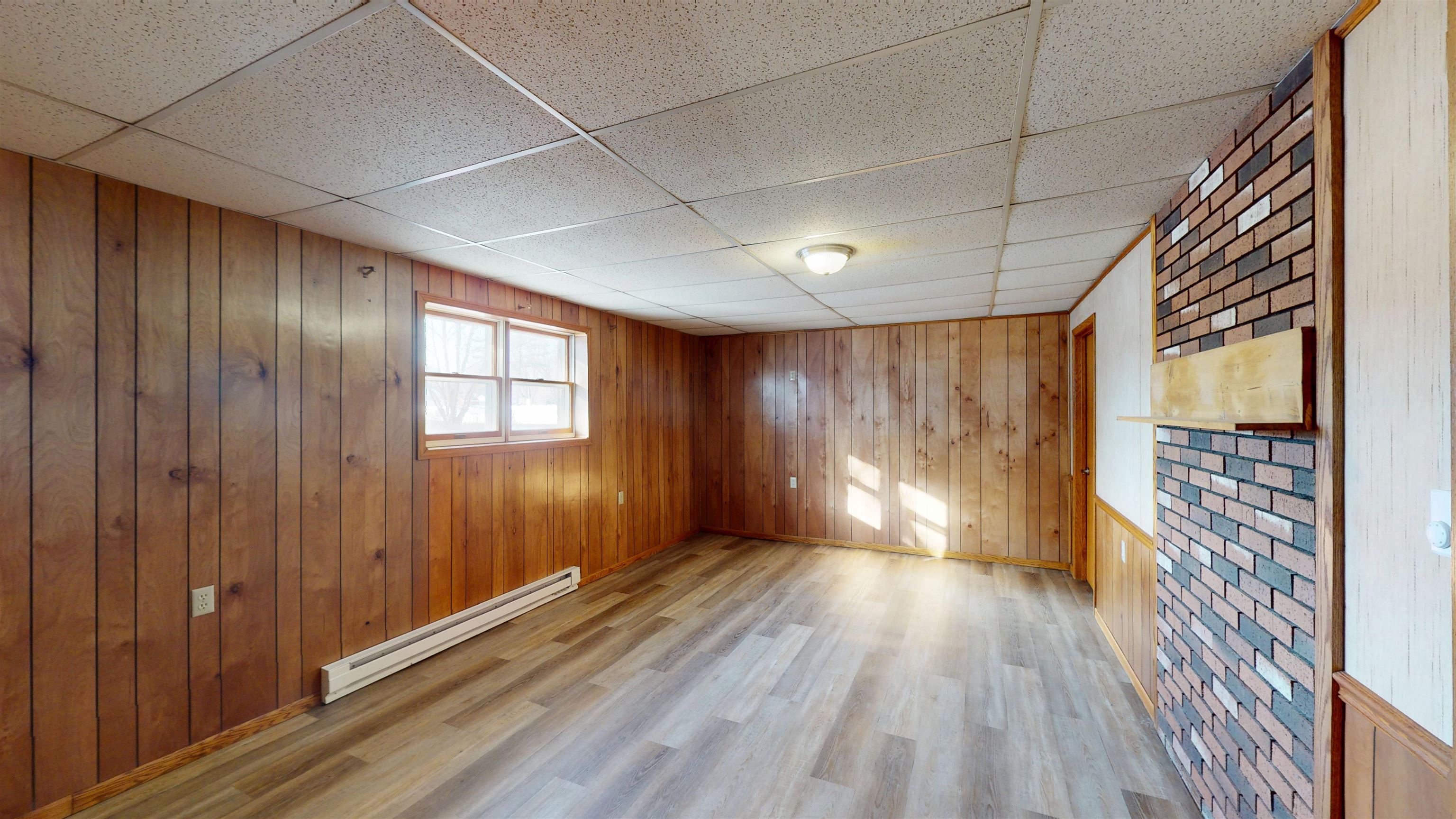 220 W PINE STREET, Abbotsford, Wisconsin 54405, 3 Bedrooms Bedrooms, ,1 BathroomBathrooms,Residential,For Sale,220 W PINE STREET,22600660