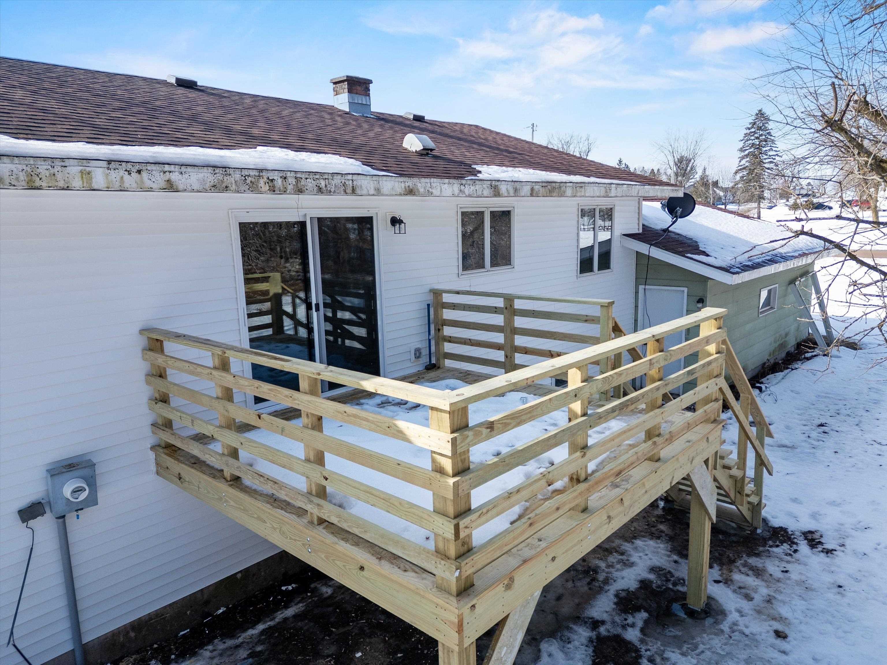 220 W PINE STREET, Abbotsford, Wisconsin 54405, 3 Bedrooms Bedrooms, ,1 BathroomBathrooms,Residential,For Sale,220 W PINE STREET,22600660