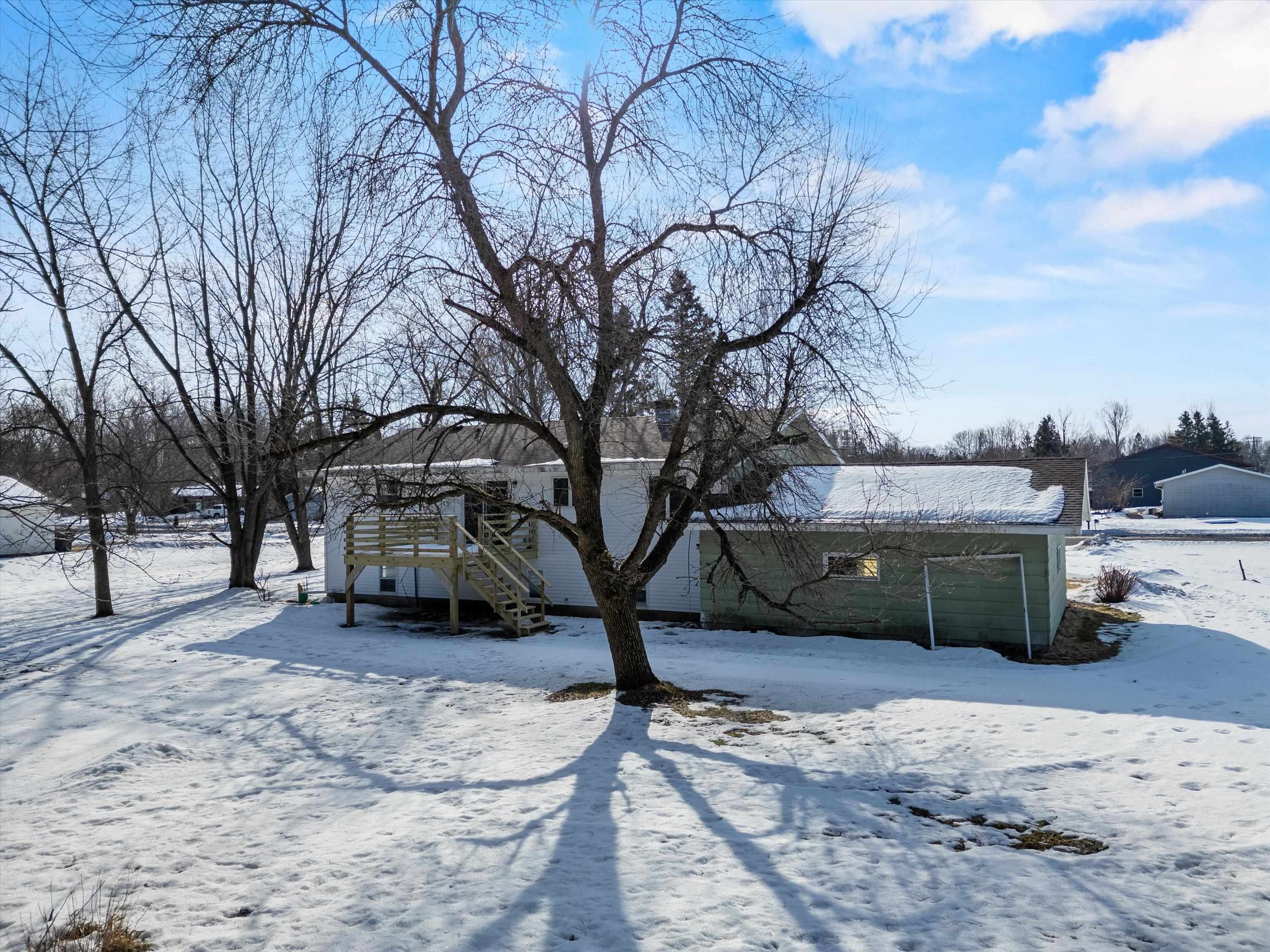 220 W PINE STREET, Abbotsford, Wisconsin 54405, 3 Bedrooms Bedrooms, ,1 BathroomBathrooms,Residential,For Sale,220 W PINE STREET,22600660