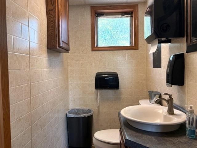 1701 W MC MILLAN STREET, Marshfield, Wisconsin 54449, ,Commercial/industrial,For Sale,1701 W MC MILLAN STREET,22600661