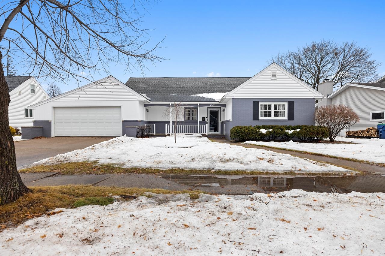 2509 MIDWAY BOULEVARD, Wausau, Wisconsin 54403, 3 Bedrooms Bedrooms, ,2 BathroomsBathrooms,Residential,For Sale,2509 MIDWAY BOULEVARD,22600665