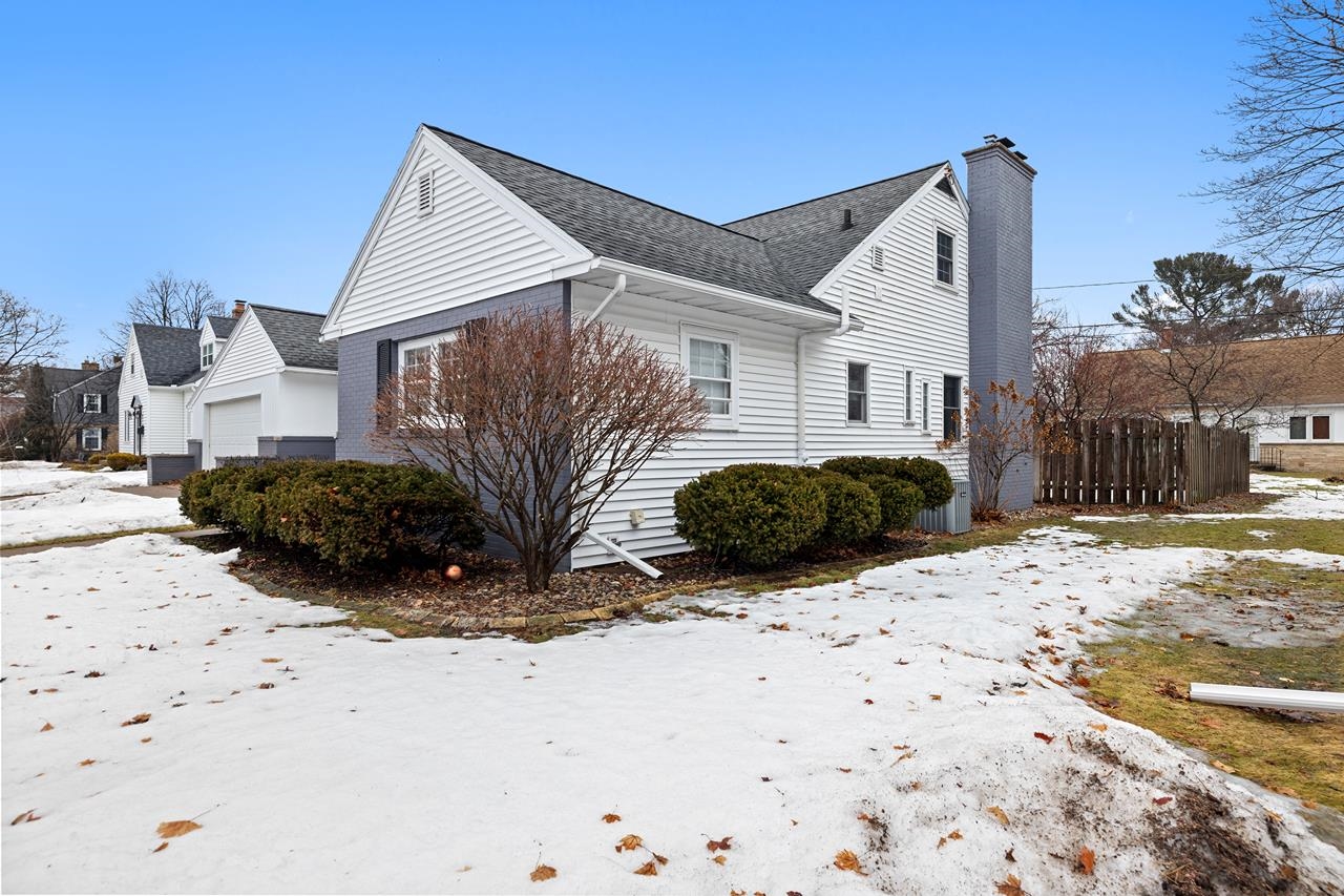 2509 MIDWAY BOULEVARD, Wausau, Wisconsin 54403, 3 Bedrooms Bedrooms, ,2 BathroomsBathrooms,Residential,For Sale,2509 MIDWAY BOULEVARD,22600665