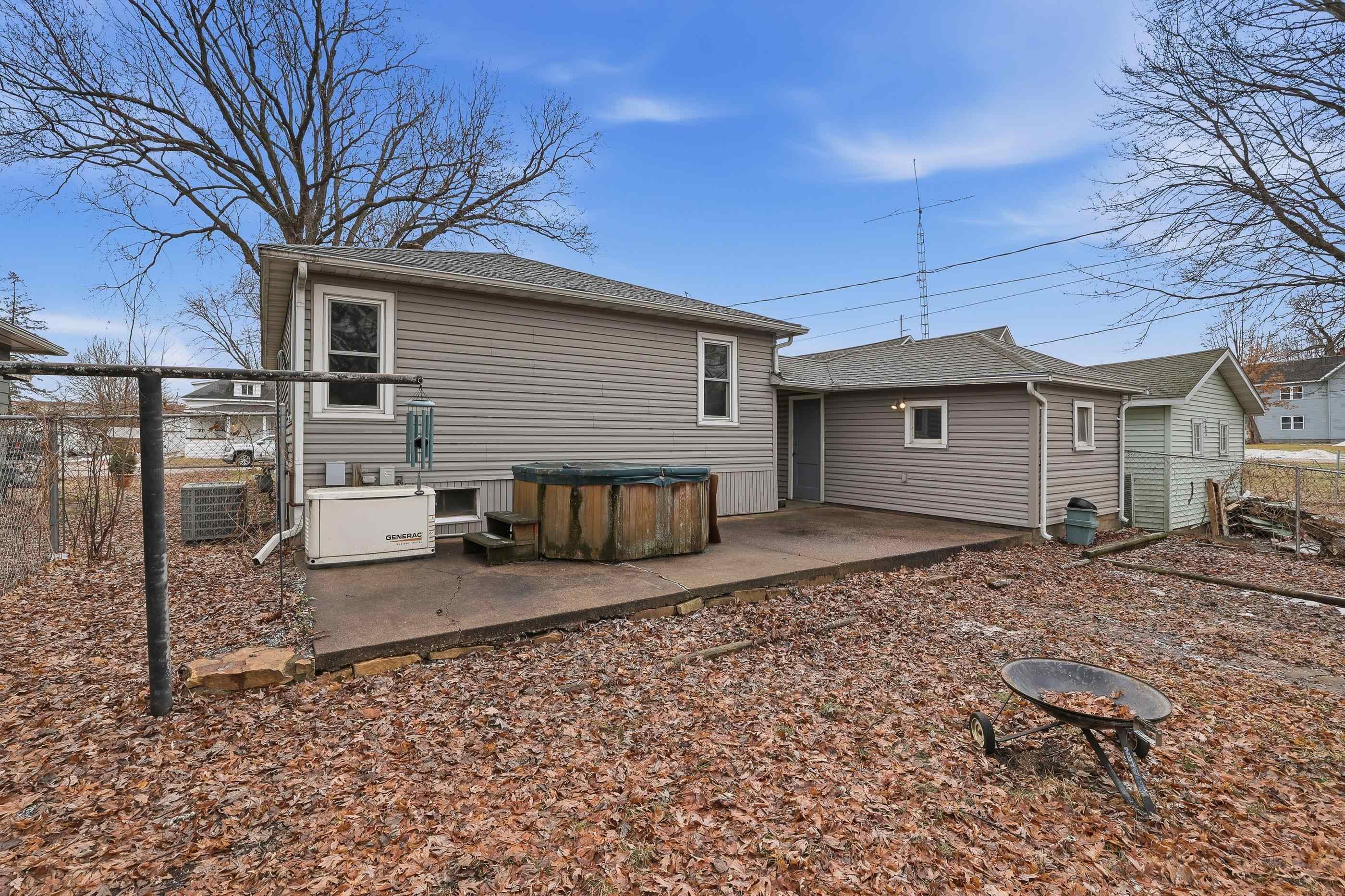 431 8TH AVENUE NORTH, Wisconsin Rapids, Wisconsin 54495, 2 Bedrooms Bedrooms, ,1 BathroomBathrooms,Residential,For Sale,431 8TH AVENUE NORTH,22600666