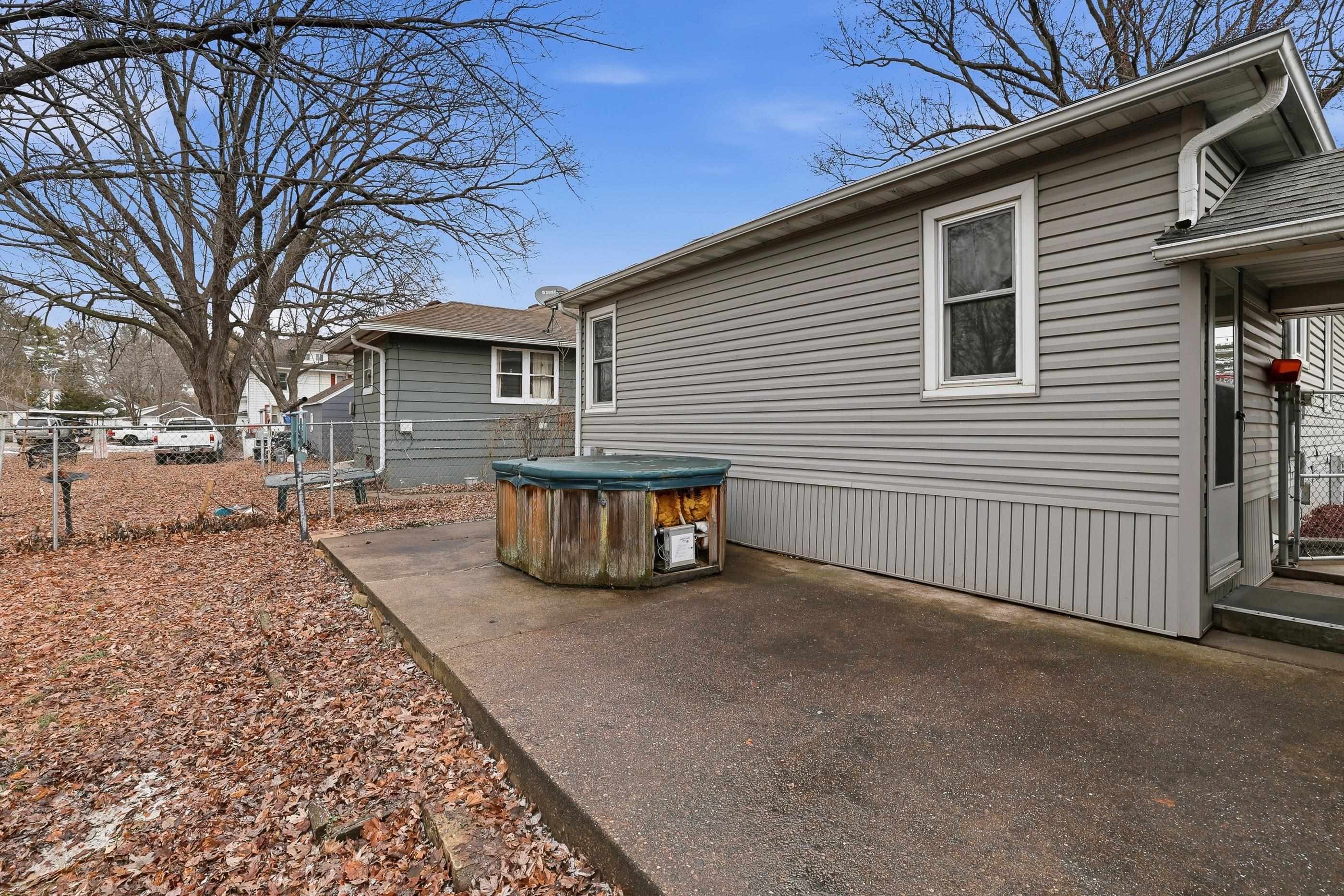 431 8TH AVENUE NORTH, Wisconsin Rapids, Wisconsin 54495, 2 Bedrooms Bedrooms, ,1 BathroomBathrooms,Residential,For Sale,431 8TH AVENUE NORTH,22600666