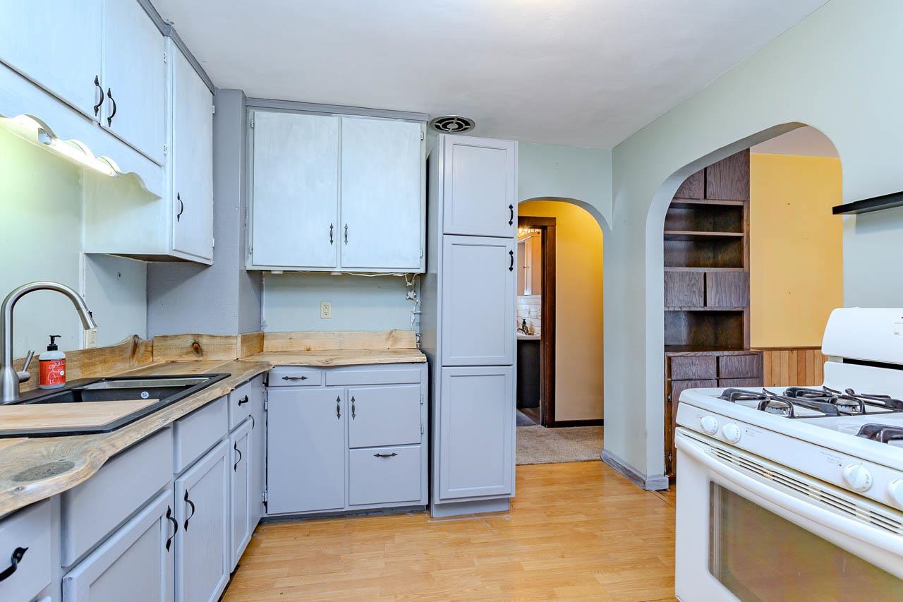 212 RADTKE STREET, Schofield, Wisconsin 54476, 2 Bedrooms Bedrooms, ,1 BathroomBathrooms,Residential,For Sale,212 RADTKE STREET,22600672