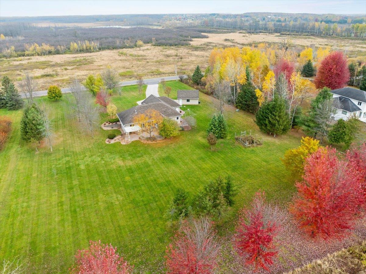 111133 MANN STREET, Marshfield, Wisconsin 54449, 3 Bedrooms Bedrooms, ,3 BathroomsBathrooms,Residential,For Sale,111133 MANN STREET,22600681