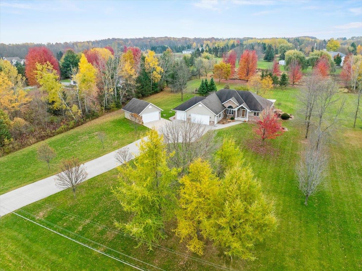 111133 MANN STREET, Marshfield, Wisconsin 54449, 3 Bedrooms Bedrooms, ,3 BathroomsBathrooms,Residential,For Sale,111133 MANN STREET,22600681