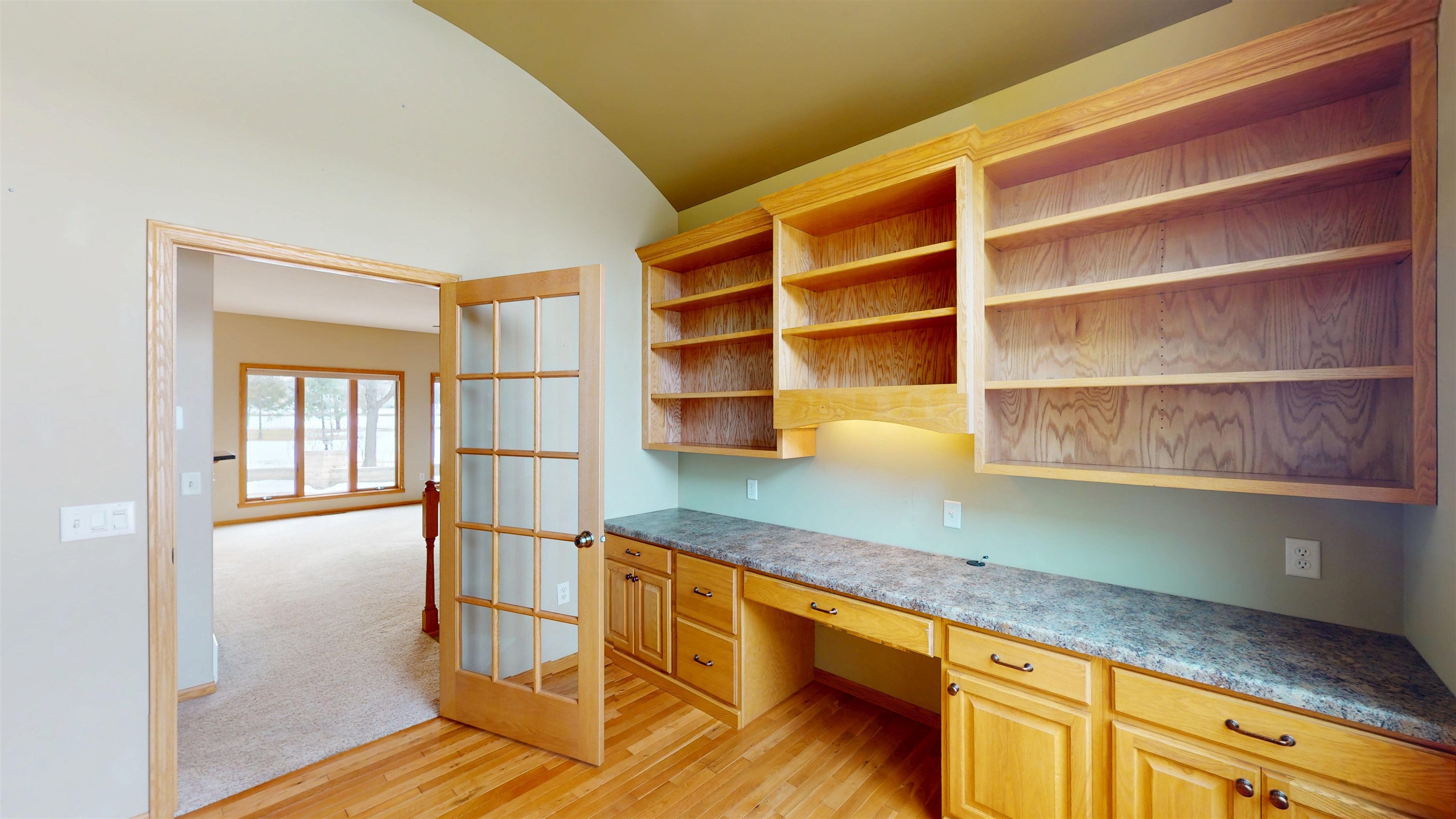 111133 MANN STREET, Marshfield, Wisconsin 54449, 3 Bedrooms Bedrooms, ,3 BathroomsBathrooms,Residential,For Sale,111133 MANN STREET,22600681