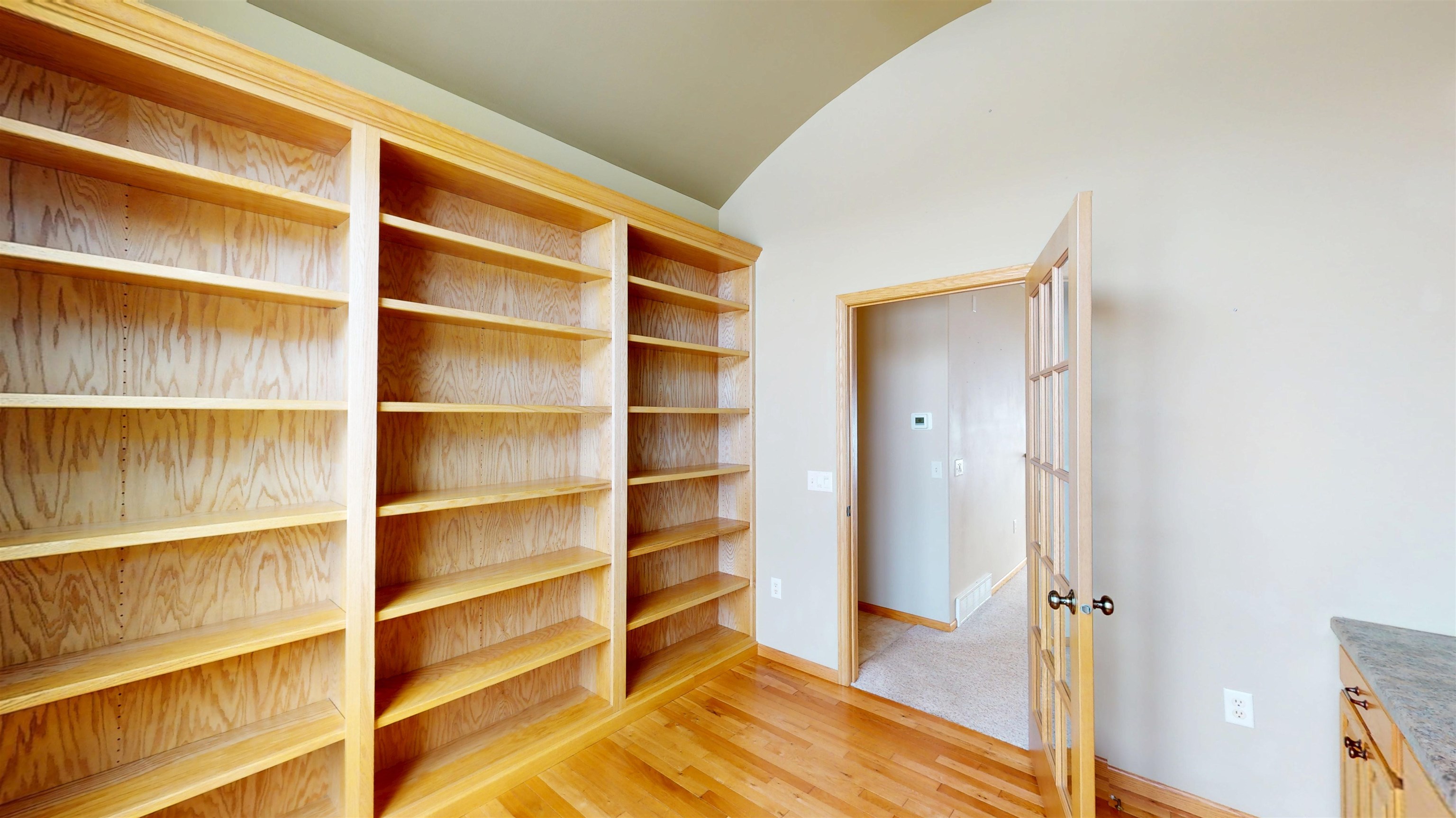 111133 MANN STREET, Marshfield, Wisconsin 54449, 3 Bedrooms Bedrooms, ,3 BathroomsBathrooms,Residential,For Sale,111133 MANN STREET,22600681