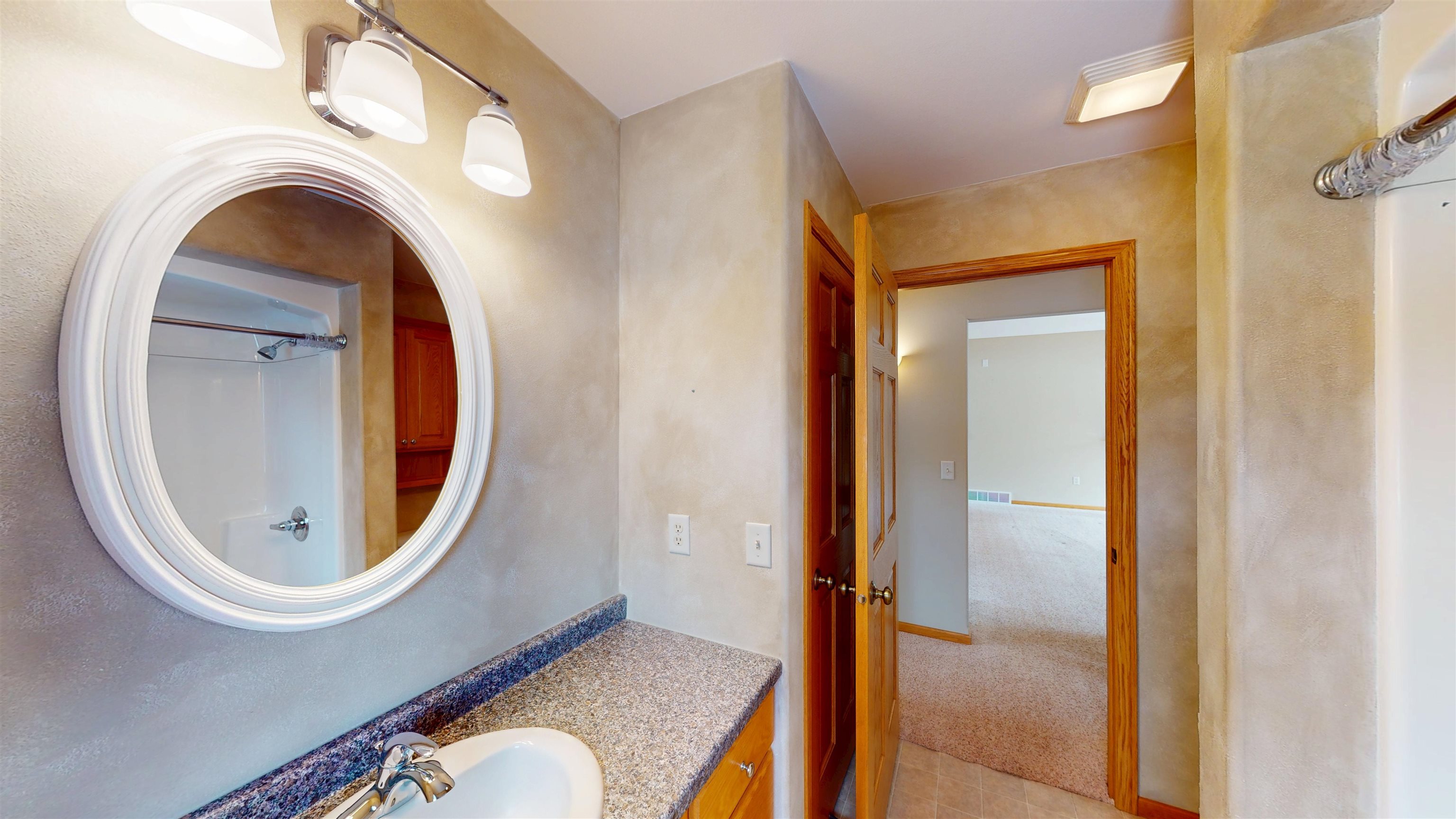 111133 MANN STREET, Marshfield, Wisconsin 54449, 3 Bedrooms Bedrooms, ,3 BathroomsBathrooms,Residential,For Sale,111133 MANN STREET,22600681