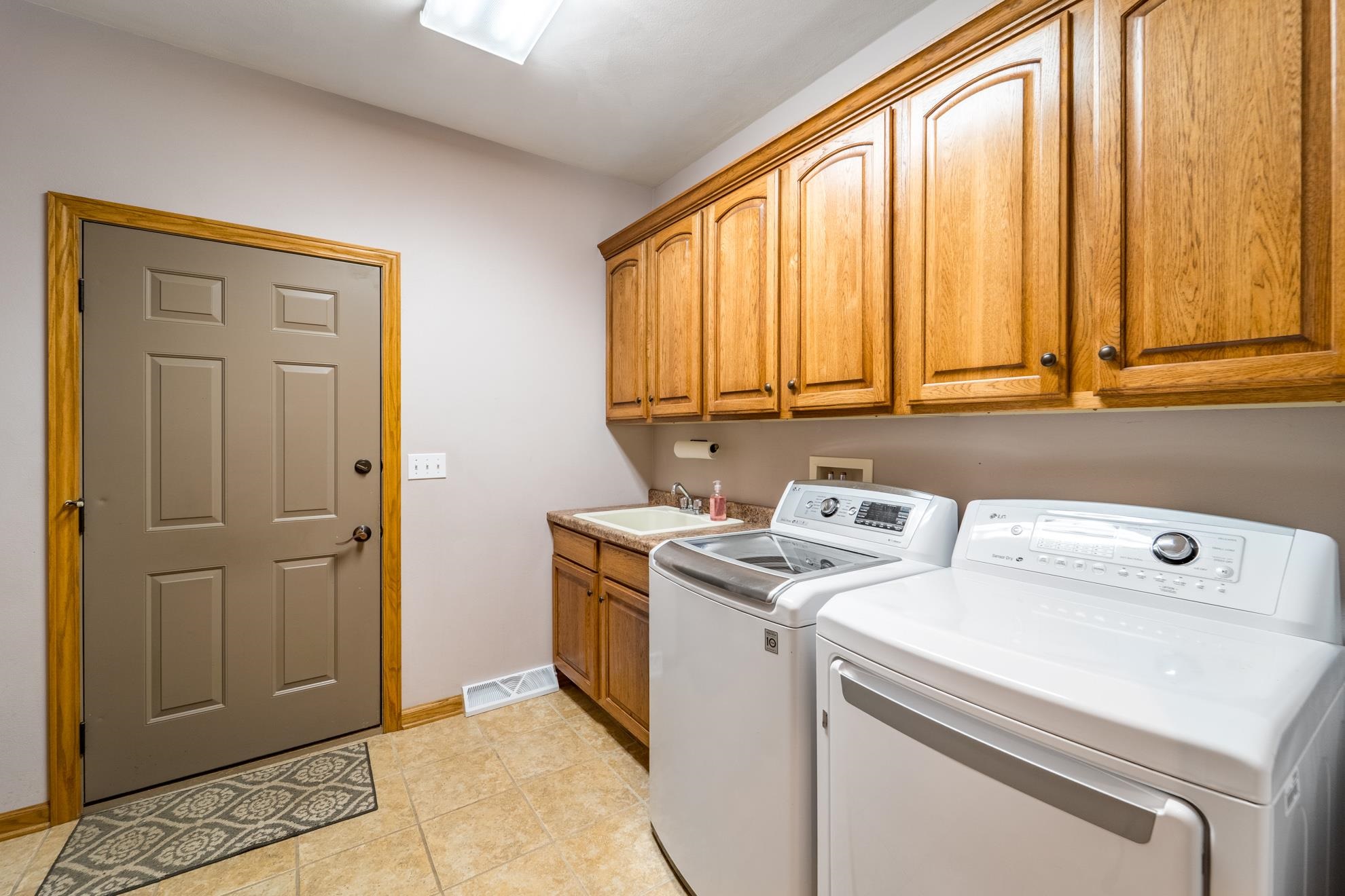 316 INDEPENDENCE LANE, Wausau, Wisconsin 54403, 5 Bedrooms Bedrooms, ,3 BathroomsBathrooms,Residential,For Sale,316 INDEPENDENCE LANE,22600686