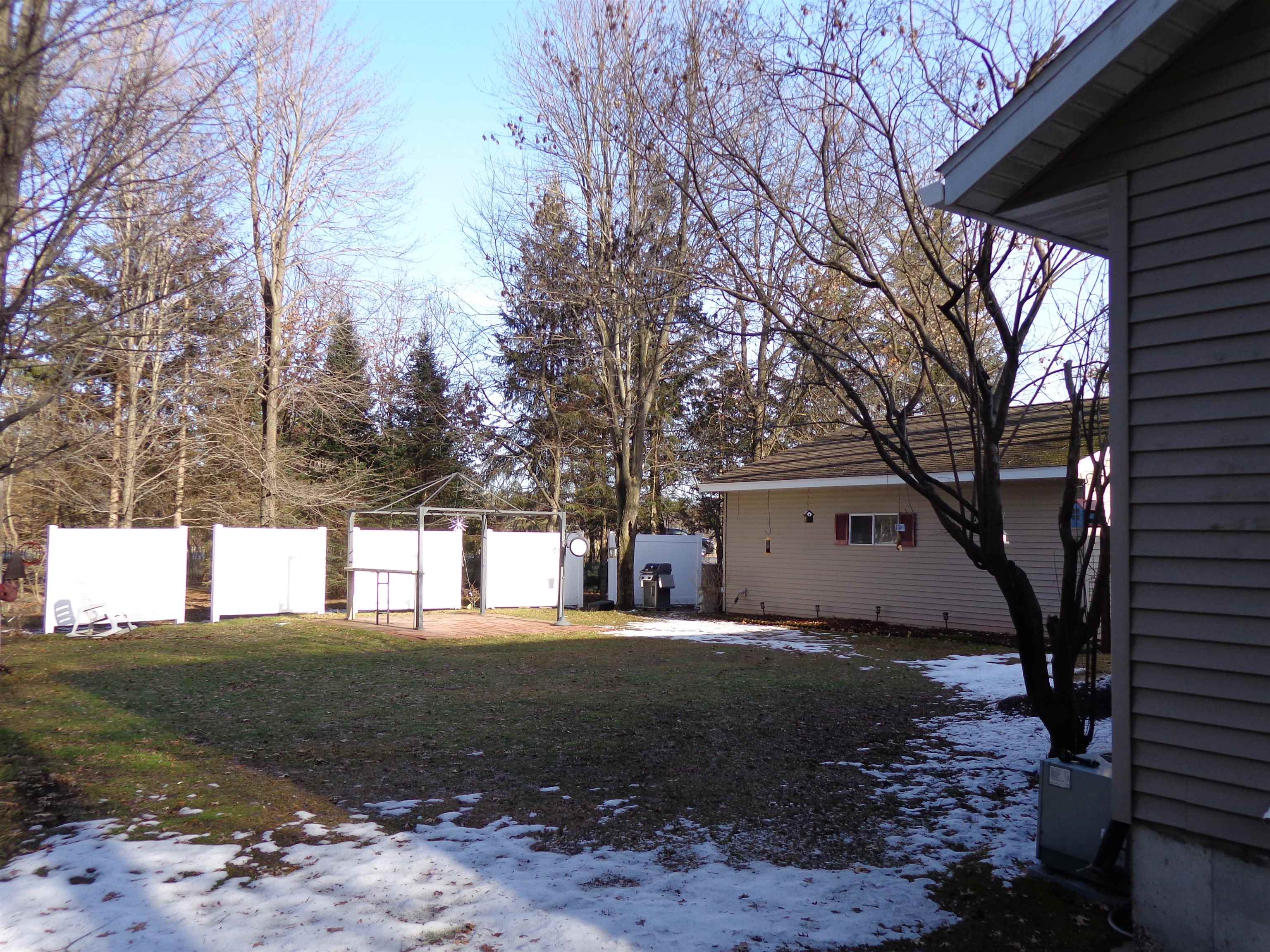 2110 E BREEZEWOOD COURT, Plover, Wisconsin 54467, 5 Bedrooms Bedrooms, ,3 BathroomsBathrooms,Residential,For Sale,2110 E BREEZEWOOD COURT,22600687