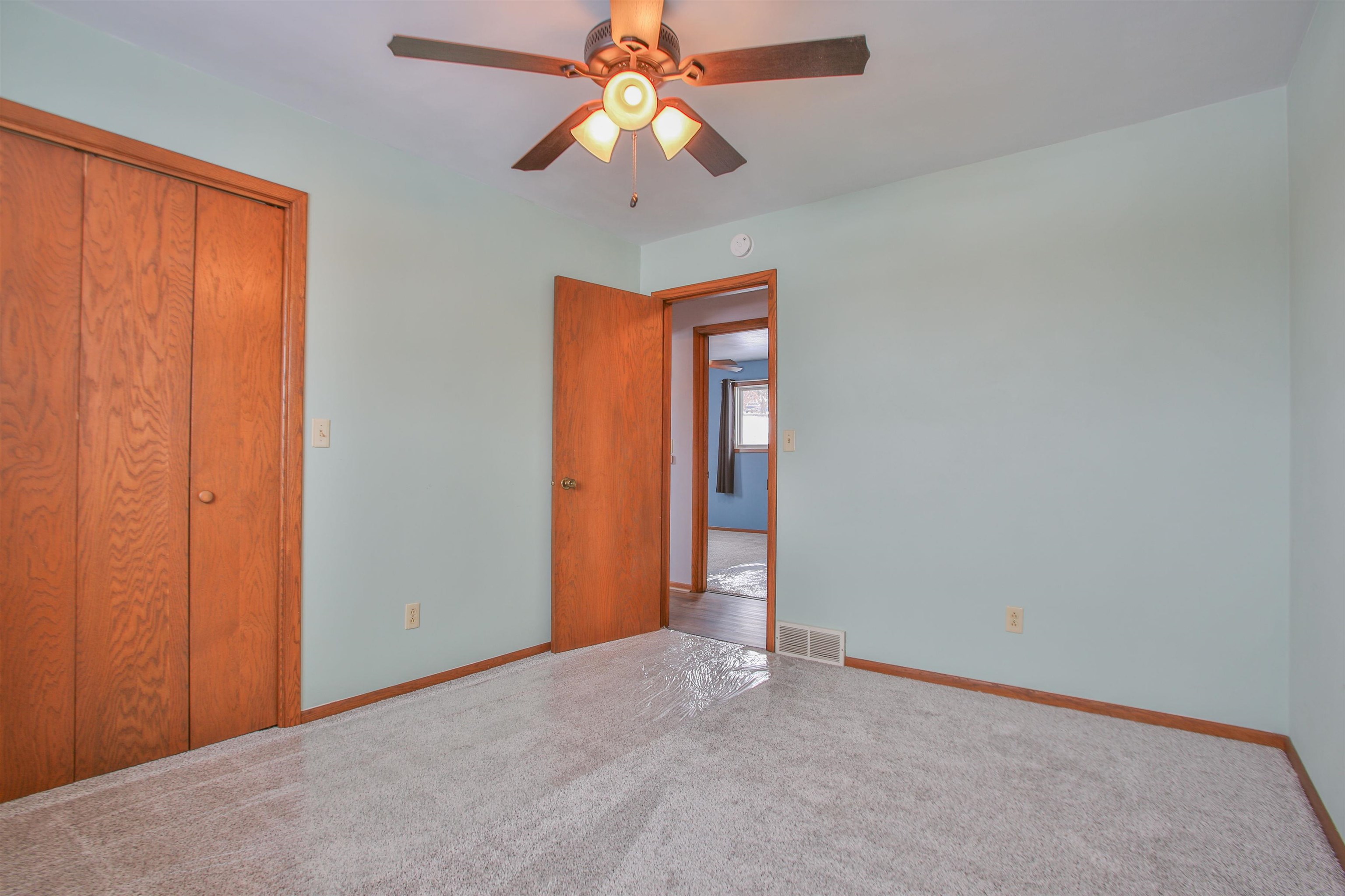 1005 5TH STREET, Marathon, Wisconsin 54448, 3 Bedrooms Bedrooms, ,2 BathroomsBathrooms,Residential,For Sale,1005 5TH STREET,22600691