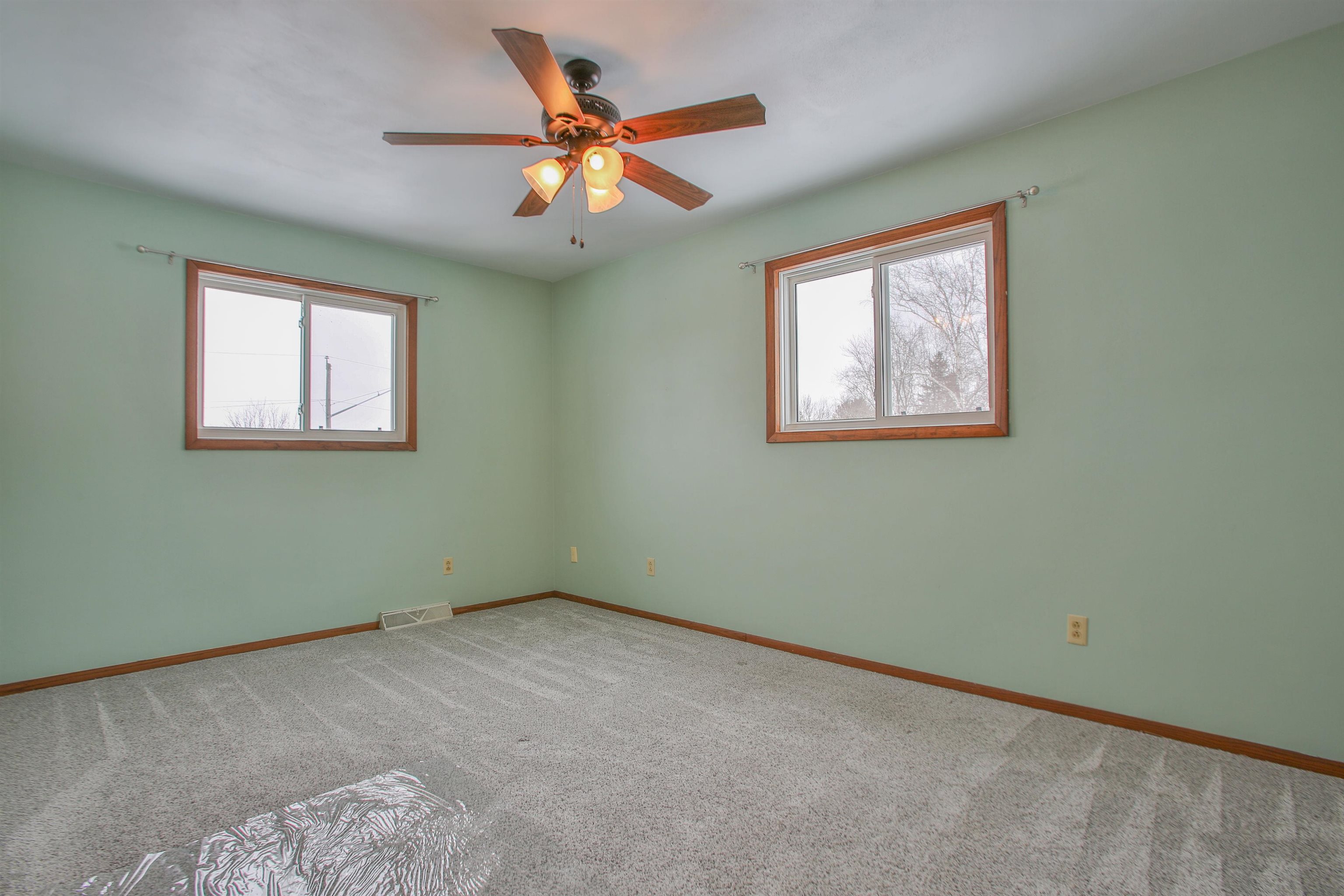 1005 5TH STREET, Marathon, Wisconsin 54448, 3 Bedrooms Bedrooms, ,2 BathroomsBathrooms,Residential,For Sale,1005 5TH STREET,22600691