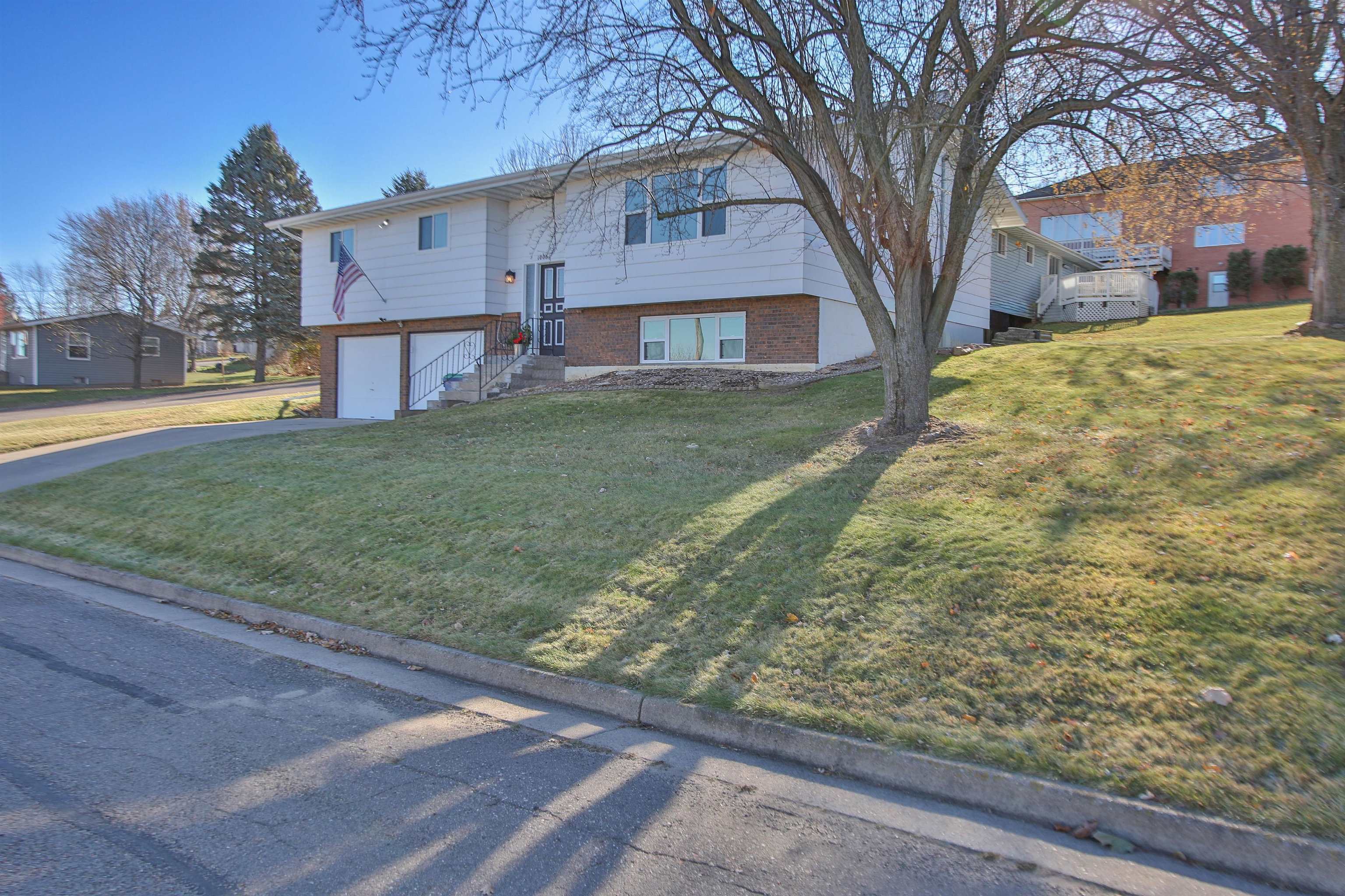 1005 5TH STREET, Marathon, Wisconsin 54448, 3 Bedrooms Bedrooms, ,2 BathroomsBathrooms,Residential,For Sale,1005 5TH STREET,22600691