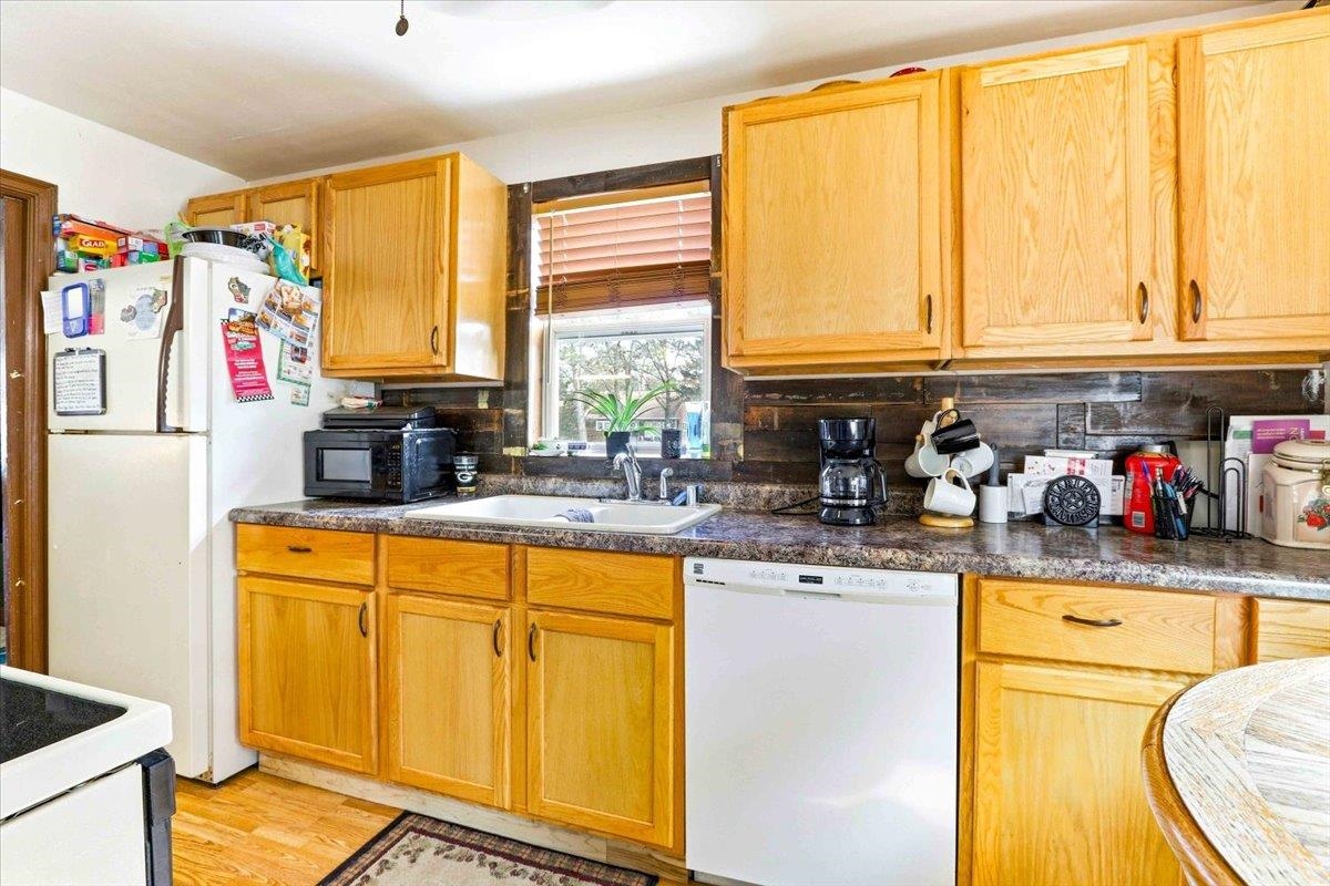 9140 COUNTY ROAD Z, Nekoosa, Wisconsin 54457, 3 Bedrooms Bedrooms, ,1 BathroomBathrooms,Residential,For Sale,9140 COUNTY ROAD Z,22600694