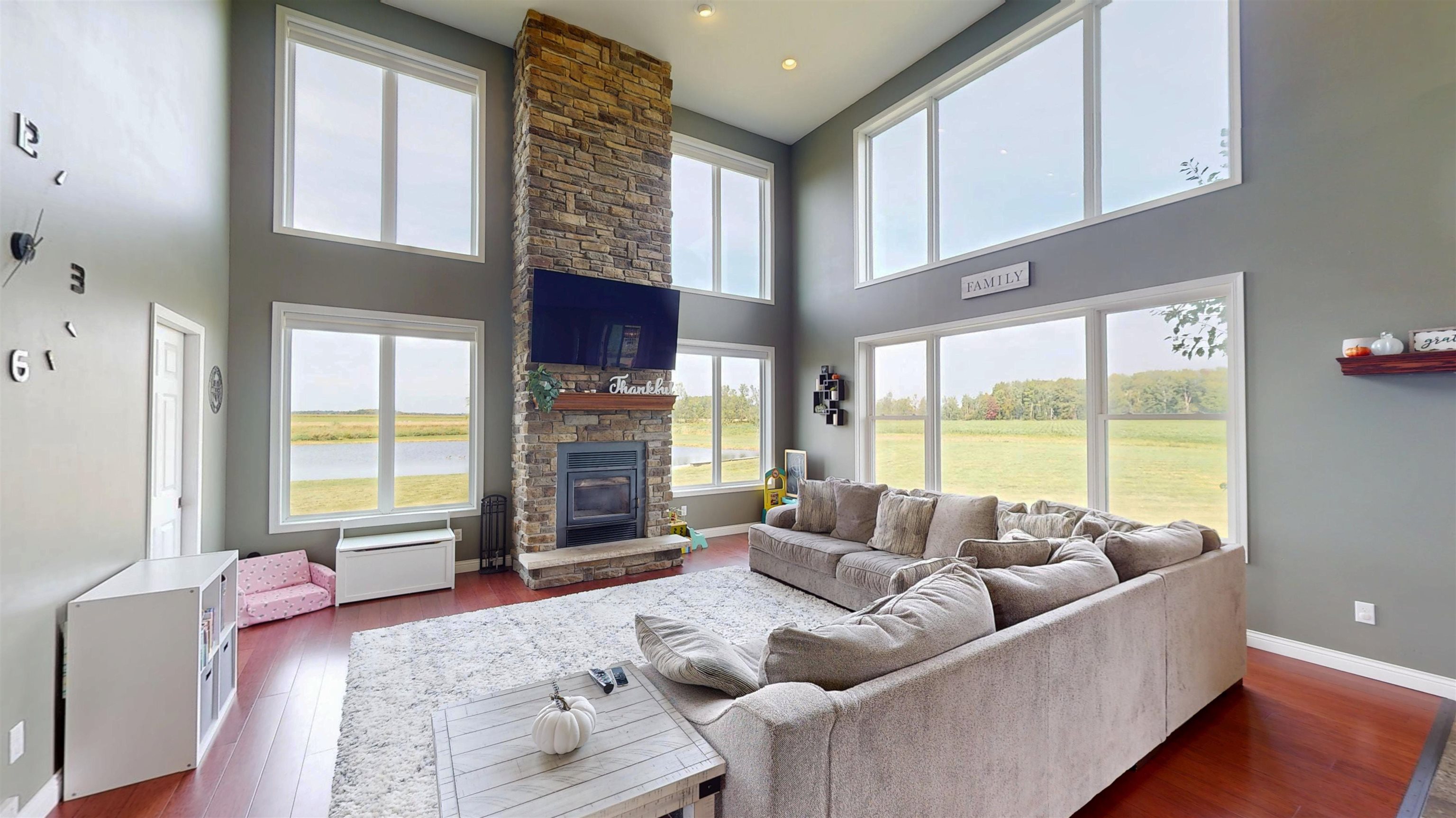 101790 BUXTON ROAD, Spencer, Wisconsin 54479, 6 Bedrooms Bedrooms, ,4 BathroomsBathrooms,Residential,For Sale,101790 BUXTON ROAD,22600695