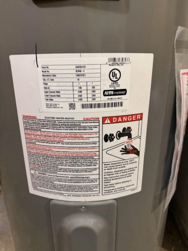 137 EDWARDS STREET, Wausau, Wisconsin 54401, 2 Bedrooms Bedrooms, ,1 BathroomBathrooms,Residential,For Sale,137 EDWARDS STREET,22600696